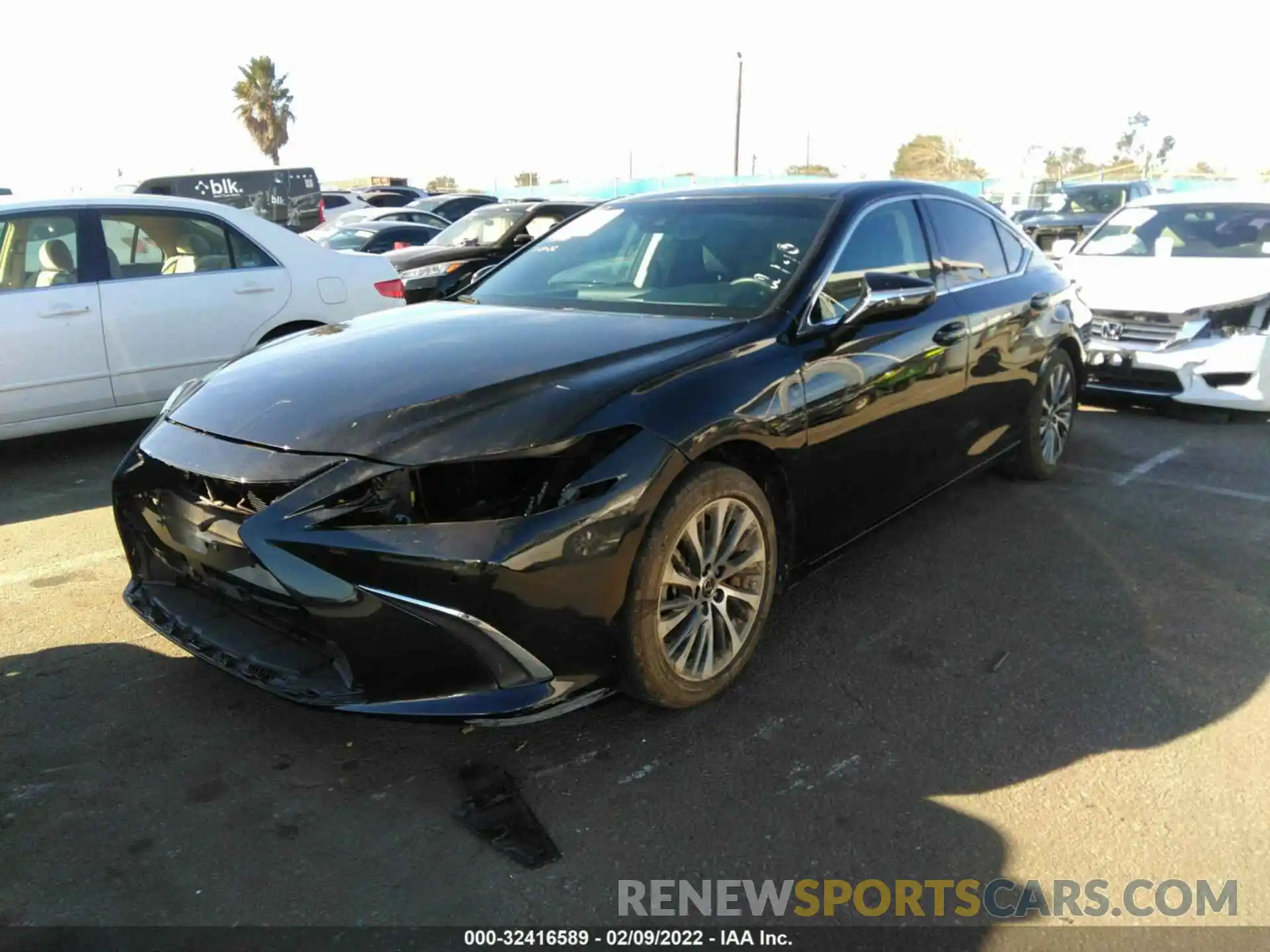 2 Photograph of a damaged car 58AD21B11LU008794 LEXUS ES 2020