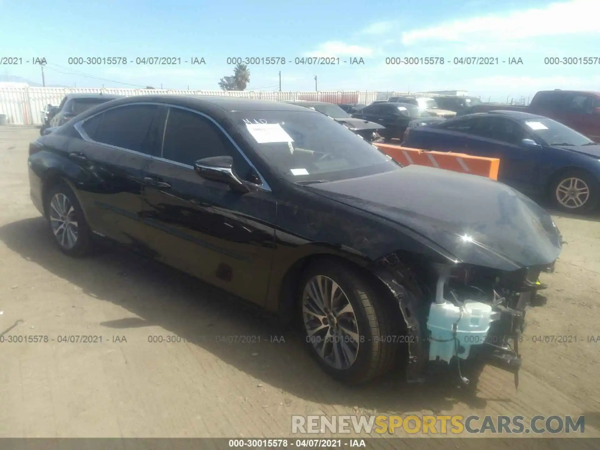 1 Photograph of a damaged car 58AD21B14LU008949 LEXUS ES 2020