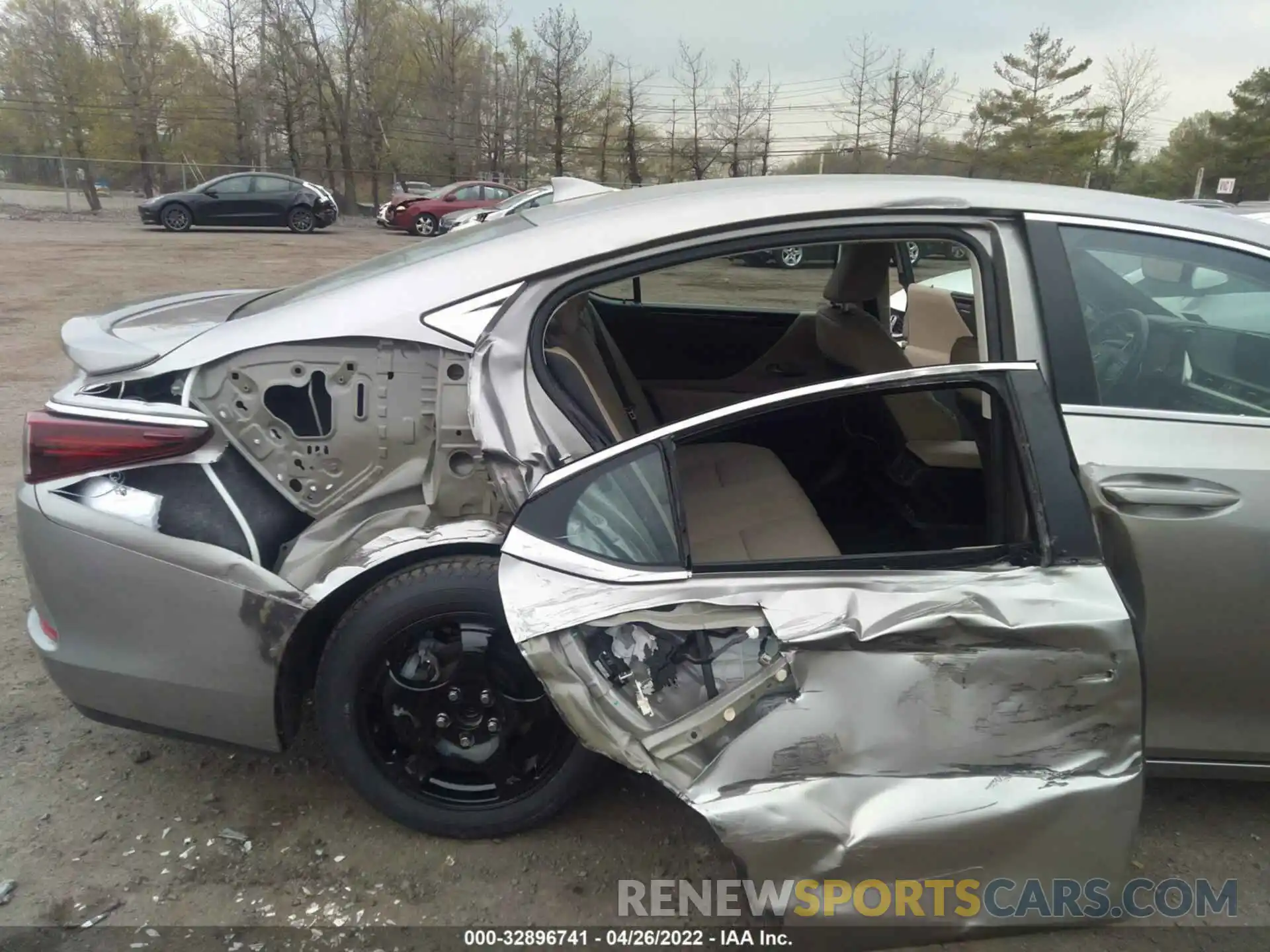 6 Photograph of a damaged car 58ADZ1B10LU076788 LEXUS ES 2020