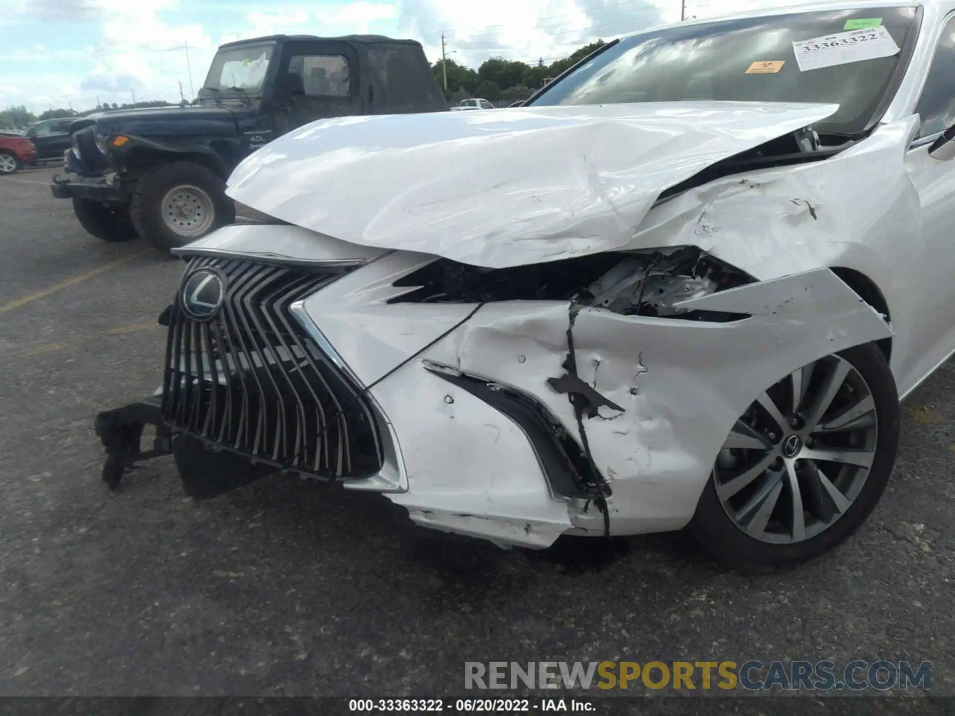 6 Photograph of a damaged car 58ADZ1B10LU078637 LEXUS ES 2020