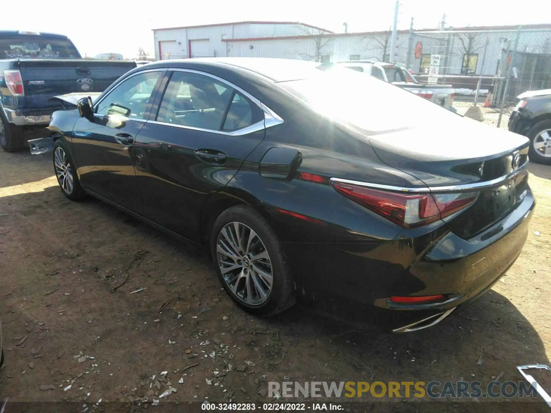 3 Photograph of a damaged car 58ADZ1B10LU079531 LEXUS ES 2020