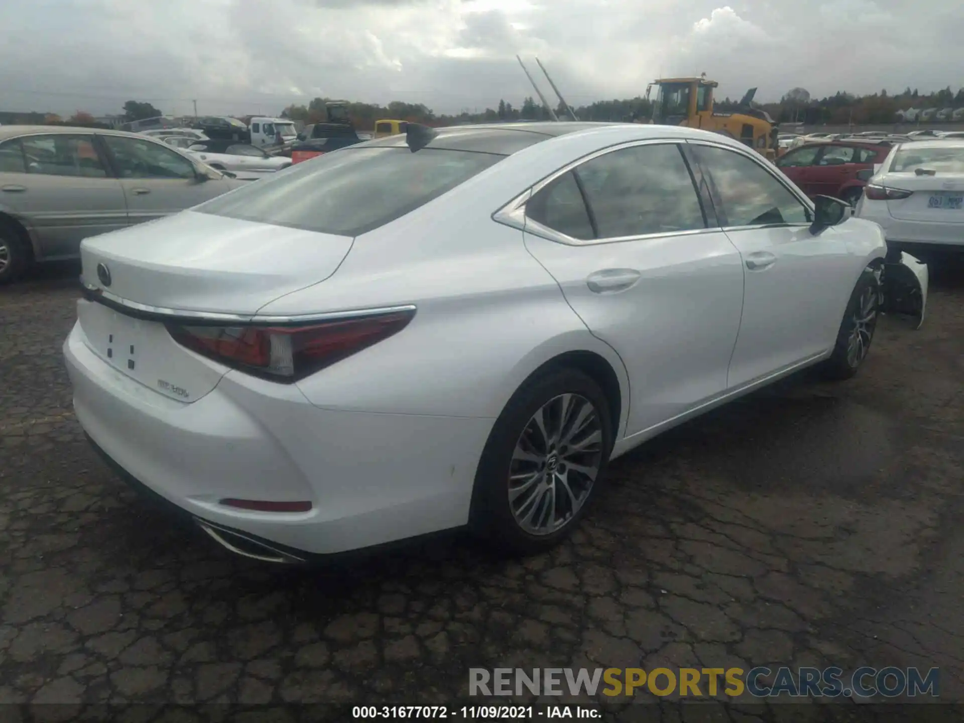 4 Photograph of a damaged car 58ADZ1B11LU058980 LEXUS ES 2020