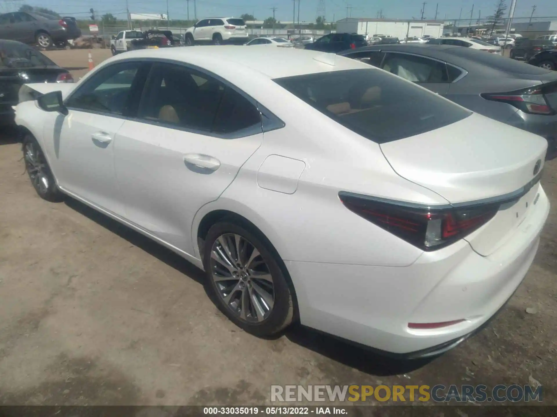 3 Photograph of a damaged car 58ADZ1B11LU065248 LEXUS ES 2020