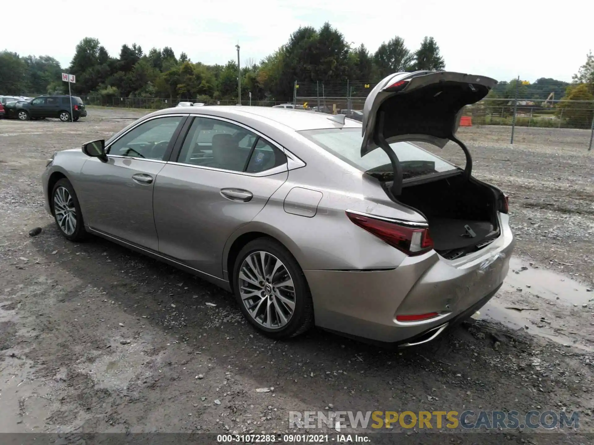 3 Photograph of a damaged car 58ADZ1B12LU075867 LEXUS ES 2020