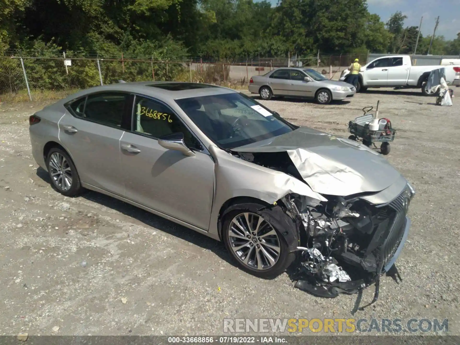 1 Photograph of a damaged car 58ADZ1B13LU055532 LEXUS ES 2020