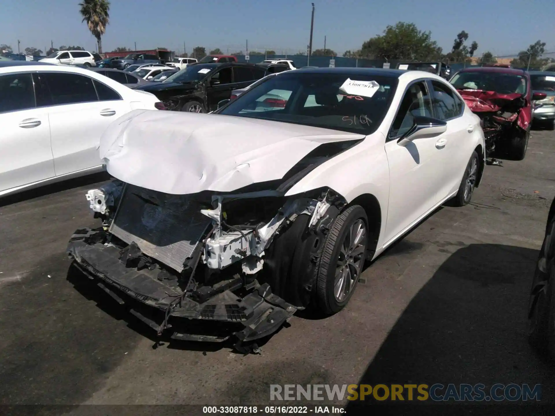 2 Photograph of a damaged car 58ADZ1B13LU060018 LEXUS ES 2020