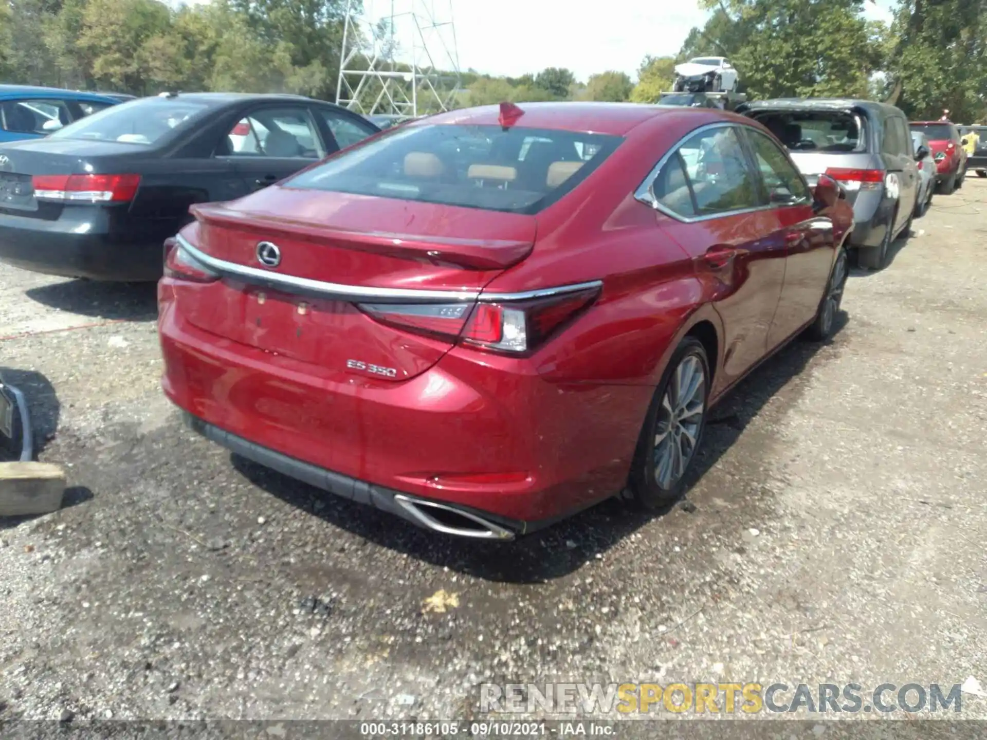 4 Photograph of a damaged car 58ADZ1B13LU067759 LEXUS ES 2020