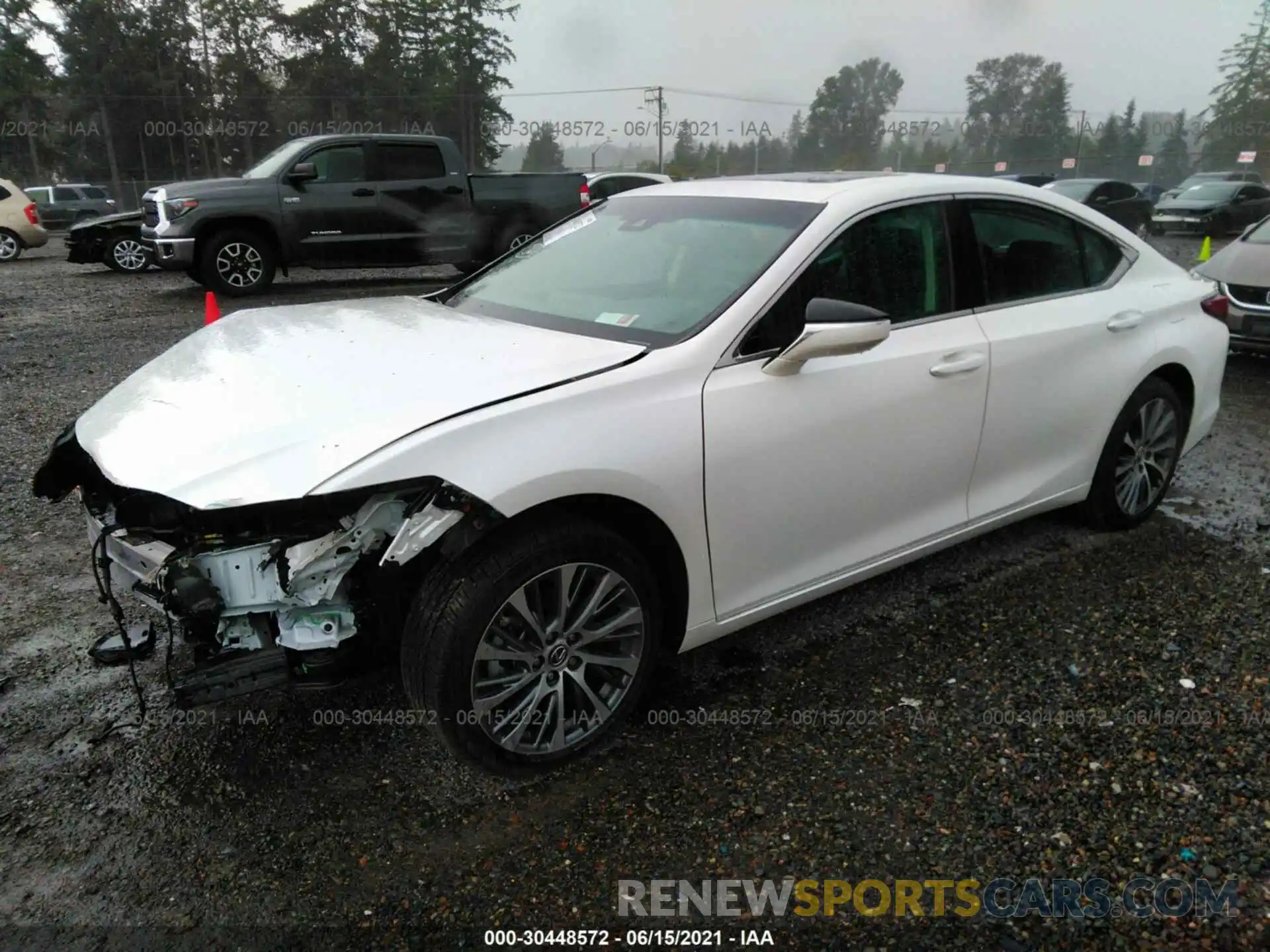 2 Photograph of a damaged car 58ADZ1B19LU063893 LEXUS ES 2020