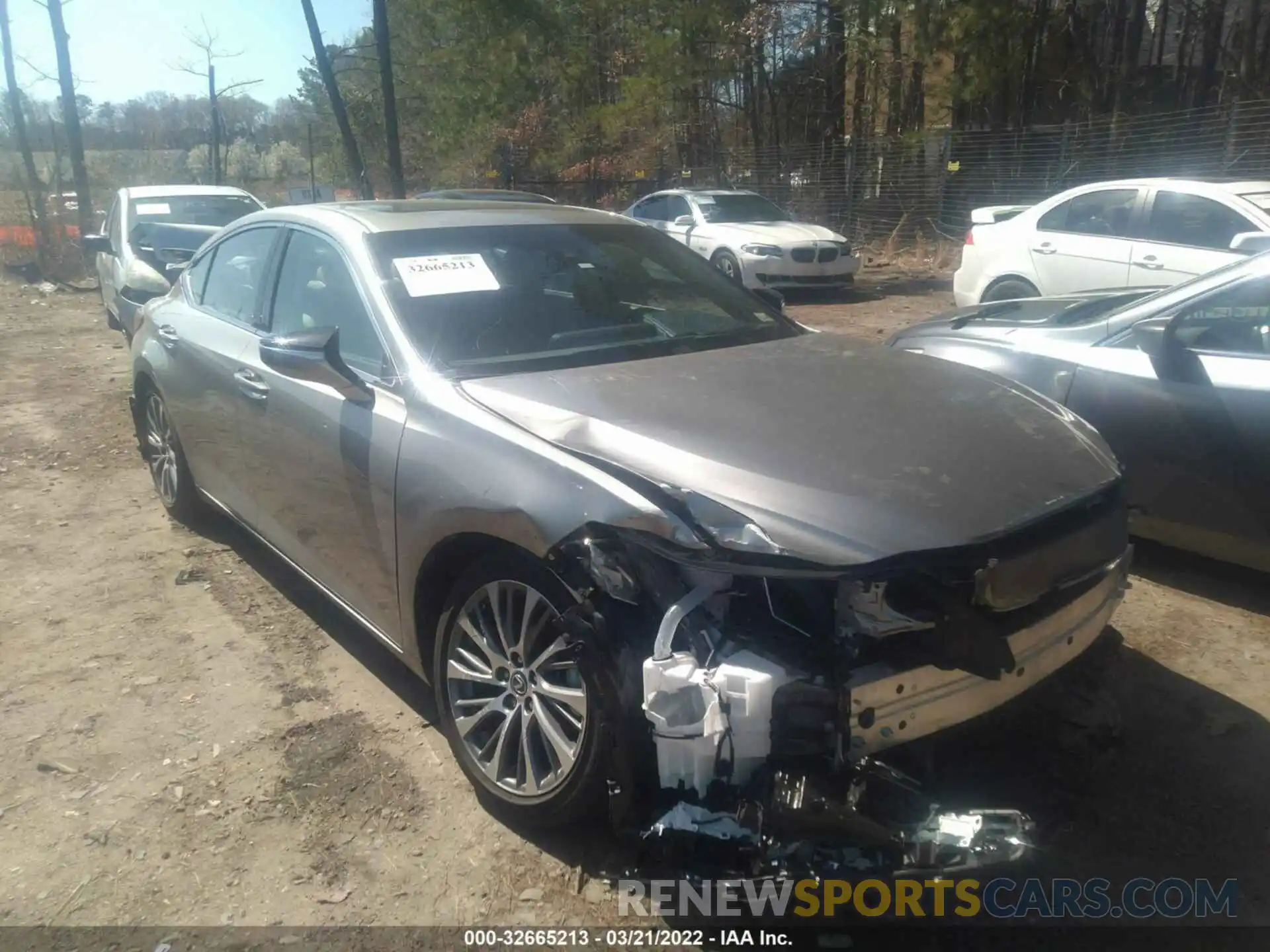 1 Photograph of a damaged car 58ADZ1B19LU076563 LEXUS ES 2020