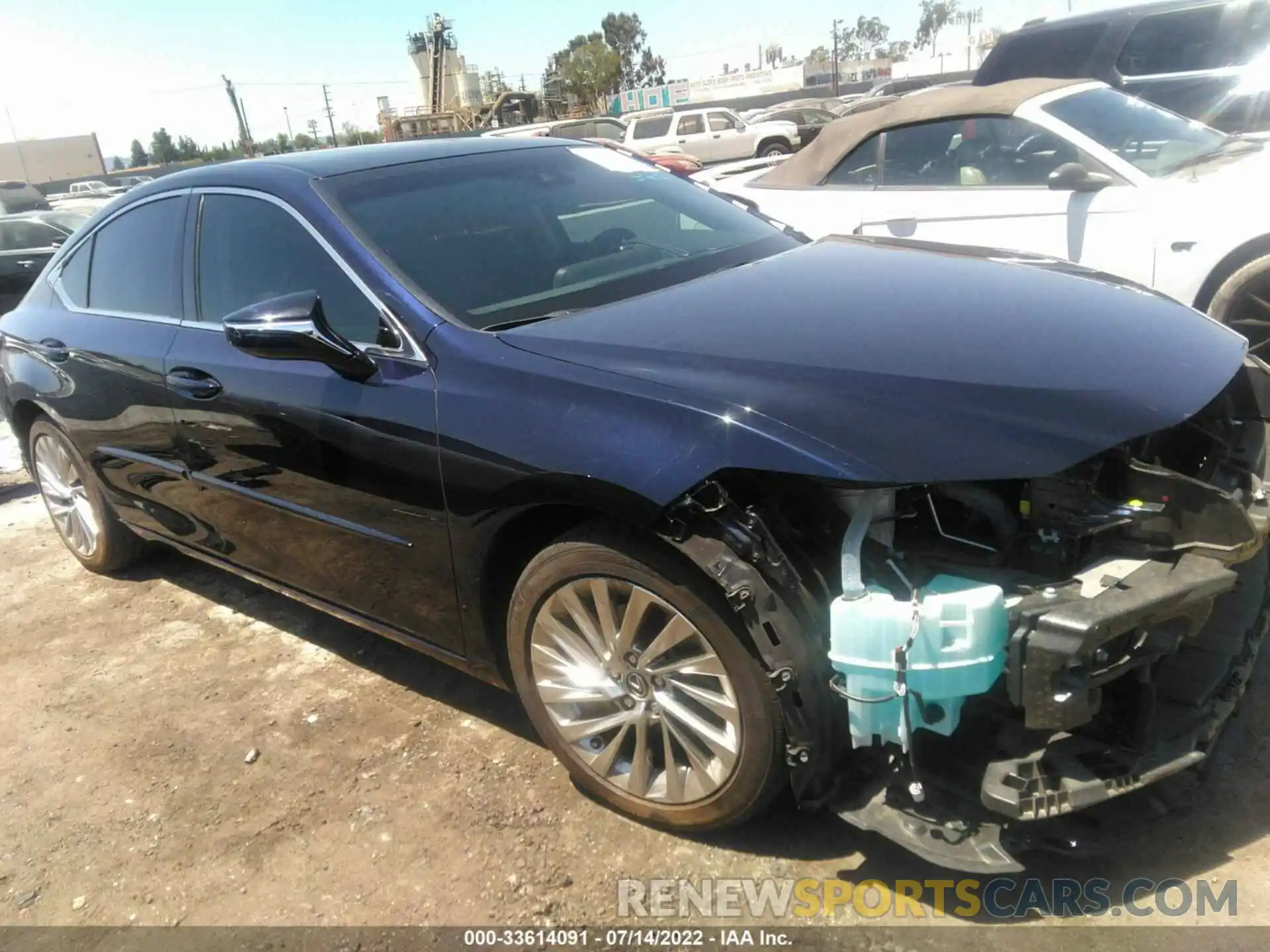 1 Photograph of a damaged car 58AEZ1B15LU056377 LEXUS ES 2020