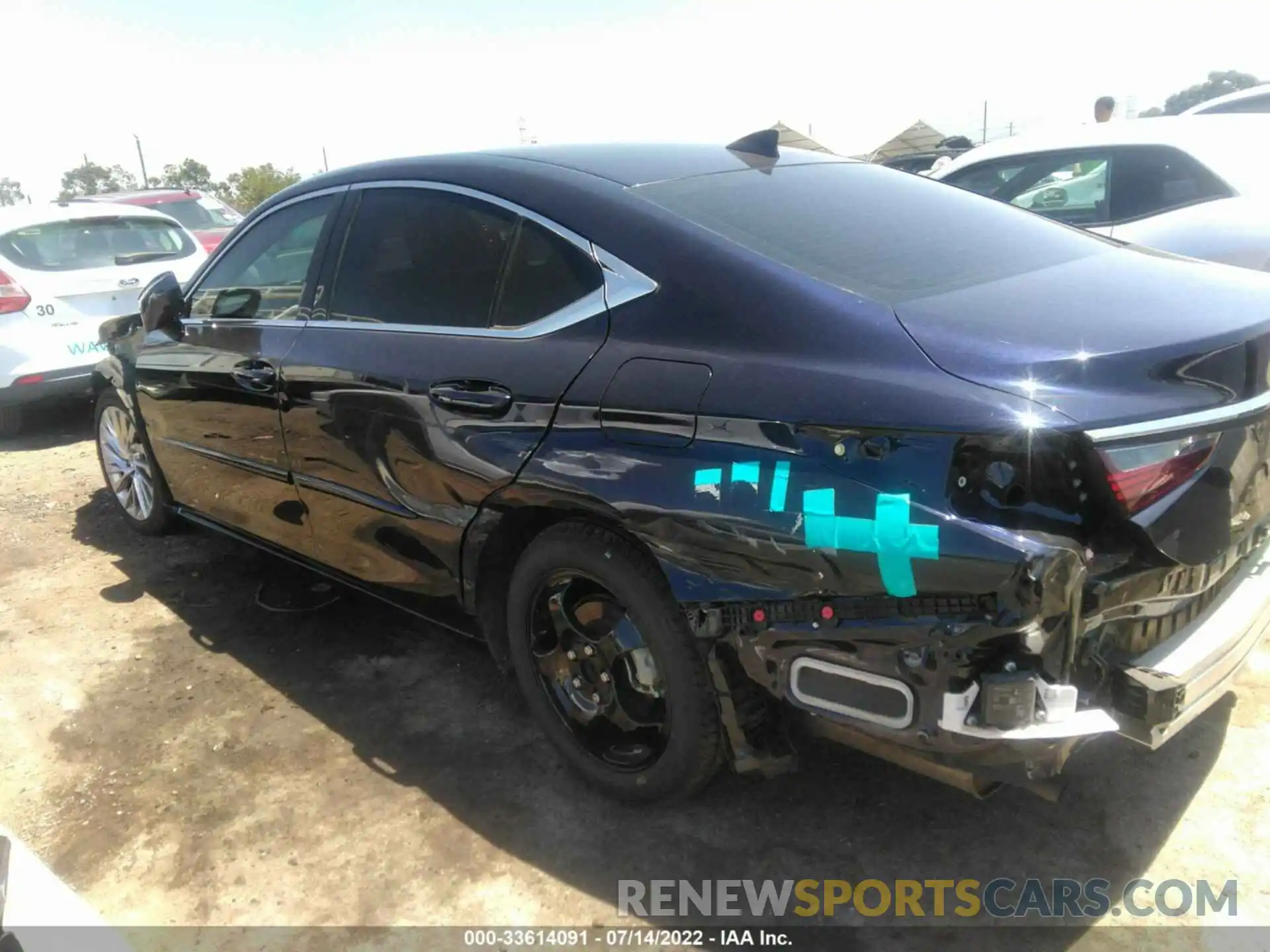 3 Photograph of a damaged car 58AEZ1B15LU056377 LEXUS ES 2020