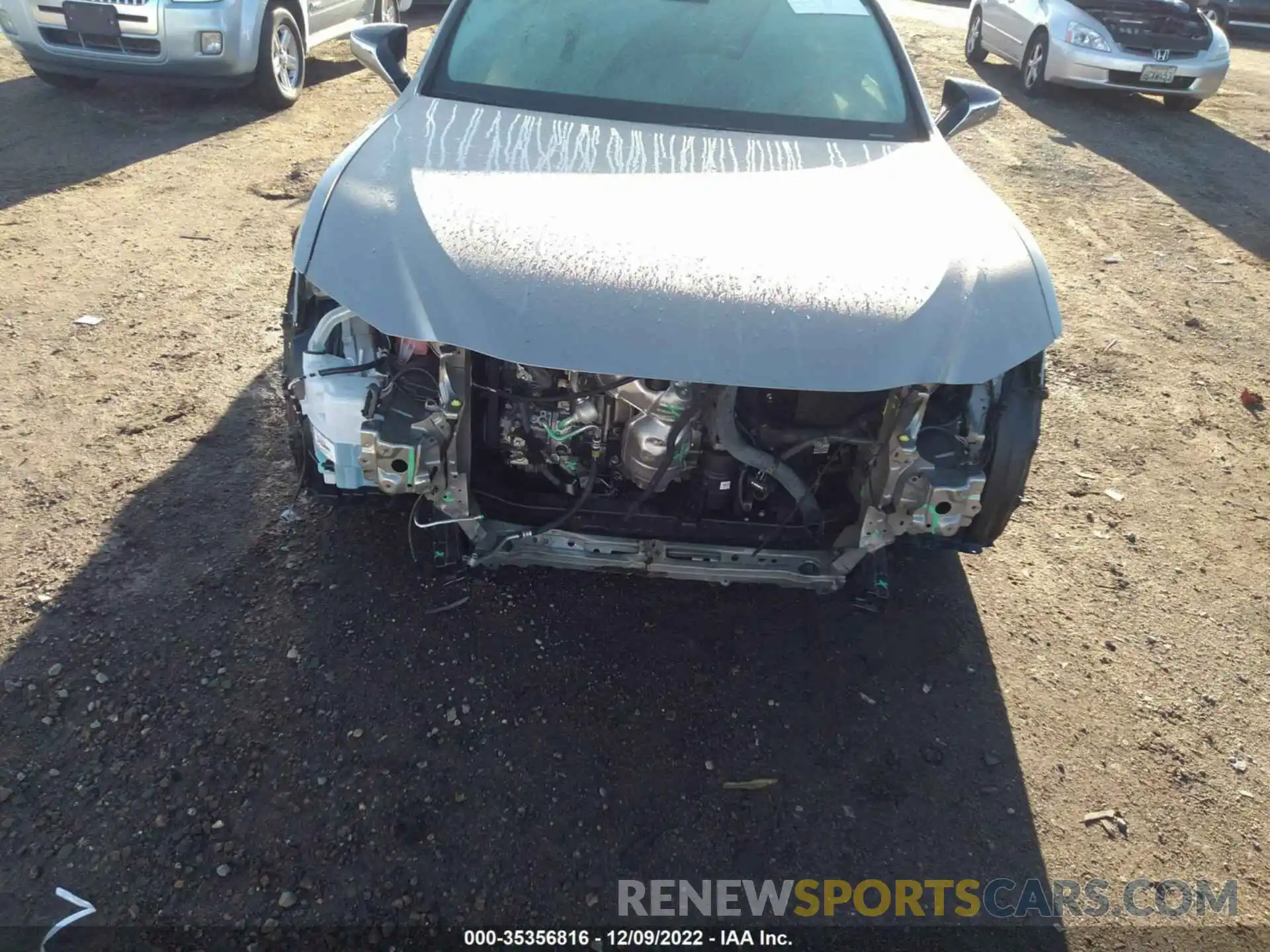 6 Photograph of a damaged car 58AEZ1B16LU080705 LEXUS ES 2020