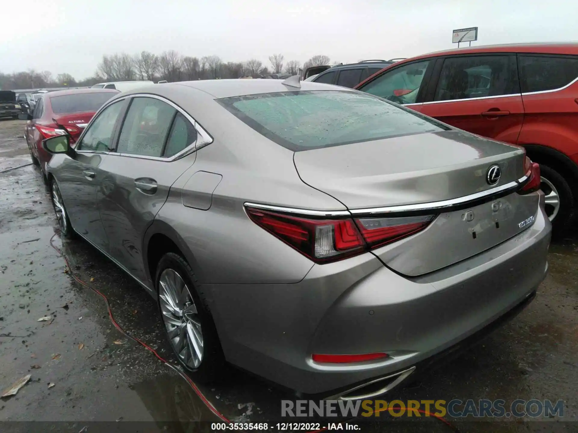 3 Photograph of a damaged car 58AFZ1B15LU079548 LEXUS ES 2020