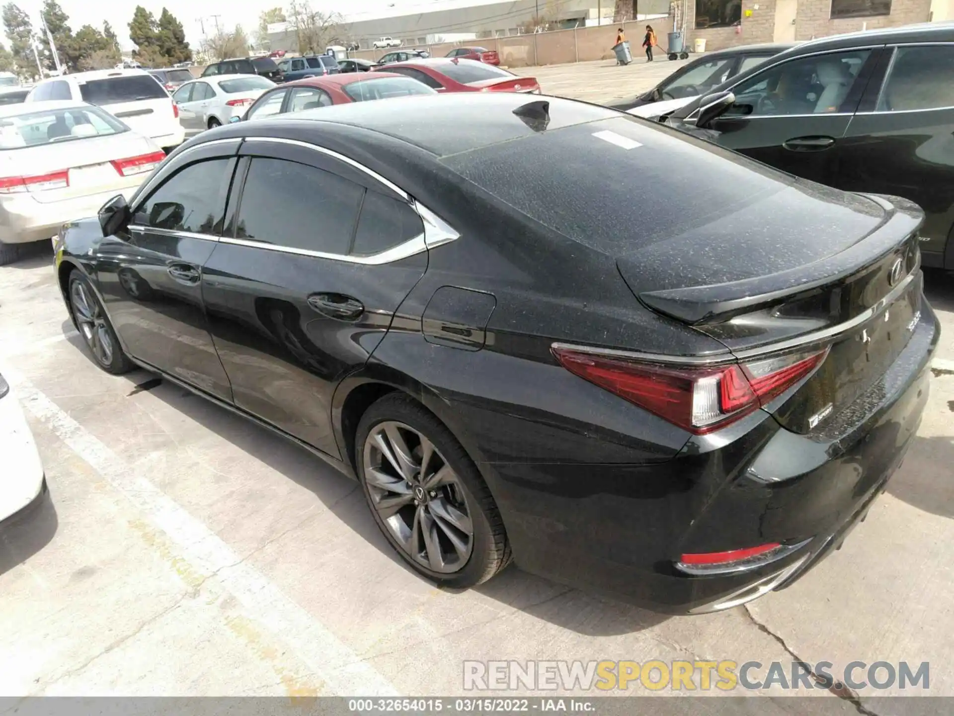 3 Photograph of a damaged car 58AGZ1B10LU057235 LEXUS ES 2020