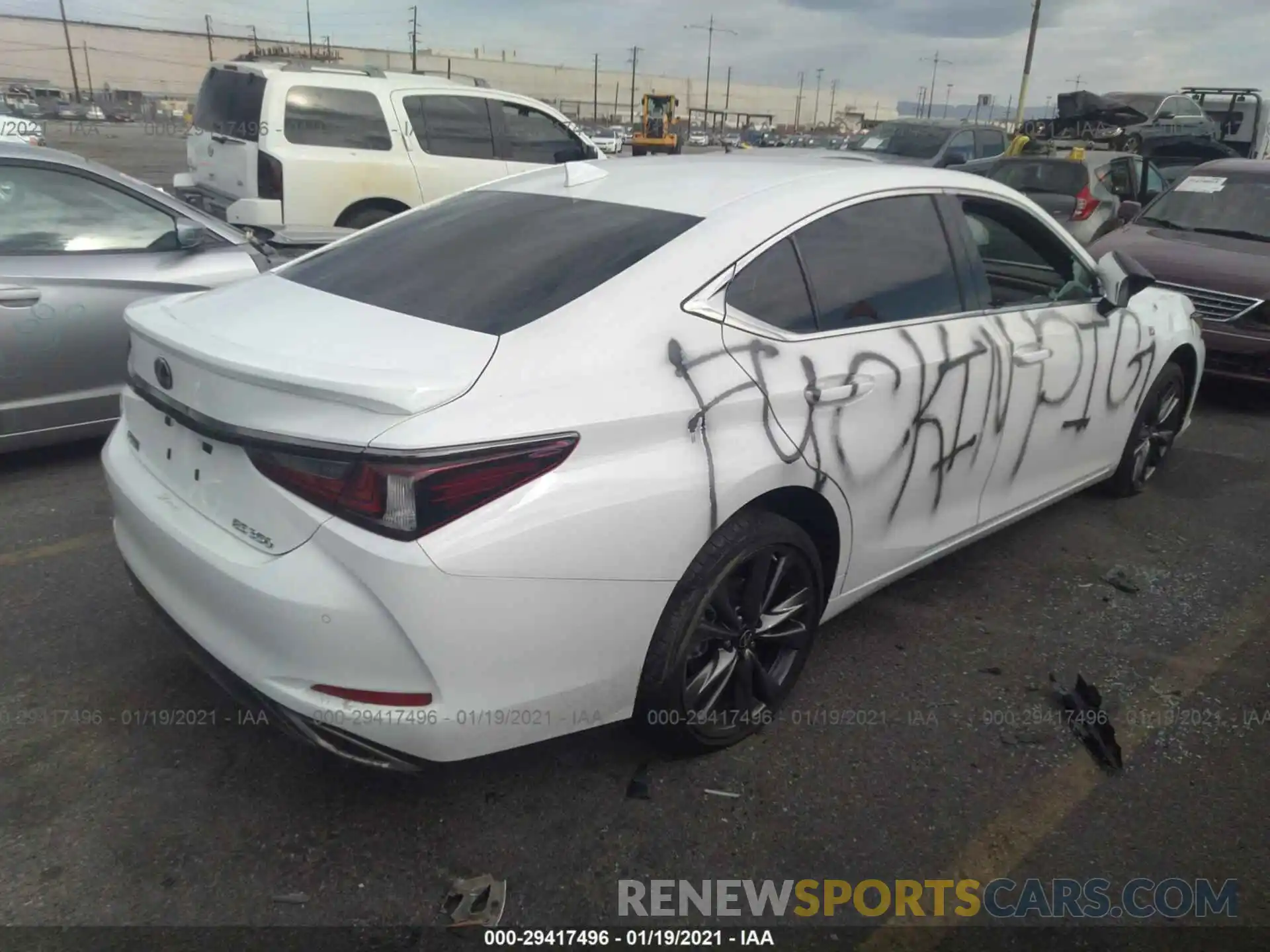 4 Photograph of a damaged car 58AGZ1B12LU054031 LEXUS ES 2020