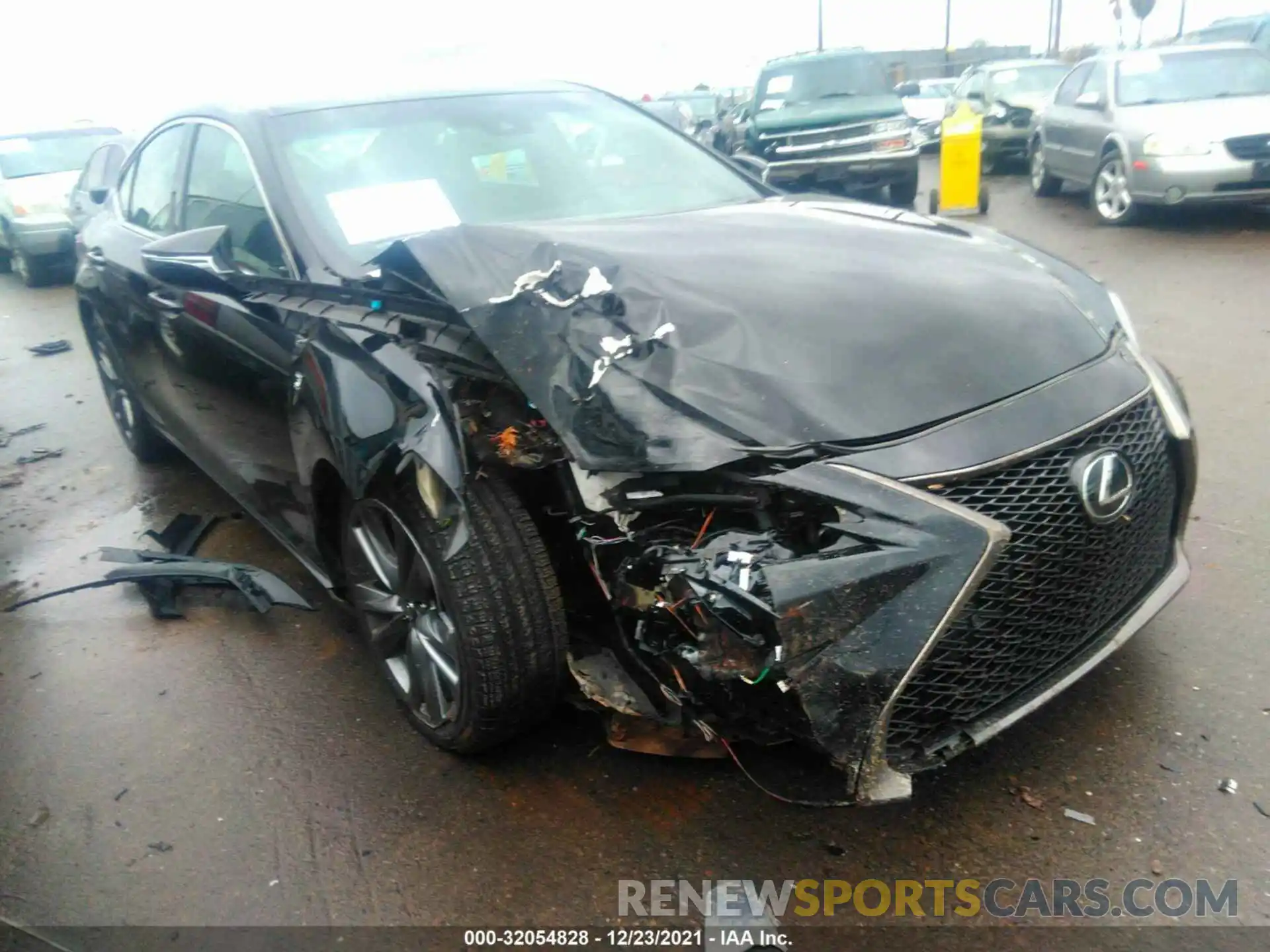 1 Photograph of a damaged car 58AGZ1B15LU058591 LEXUS ES 2020