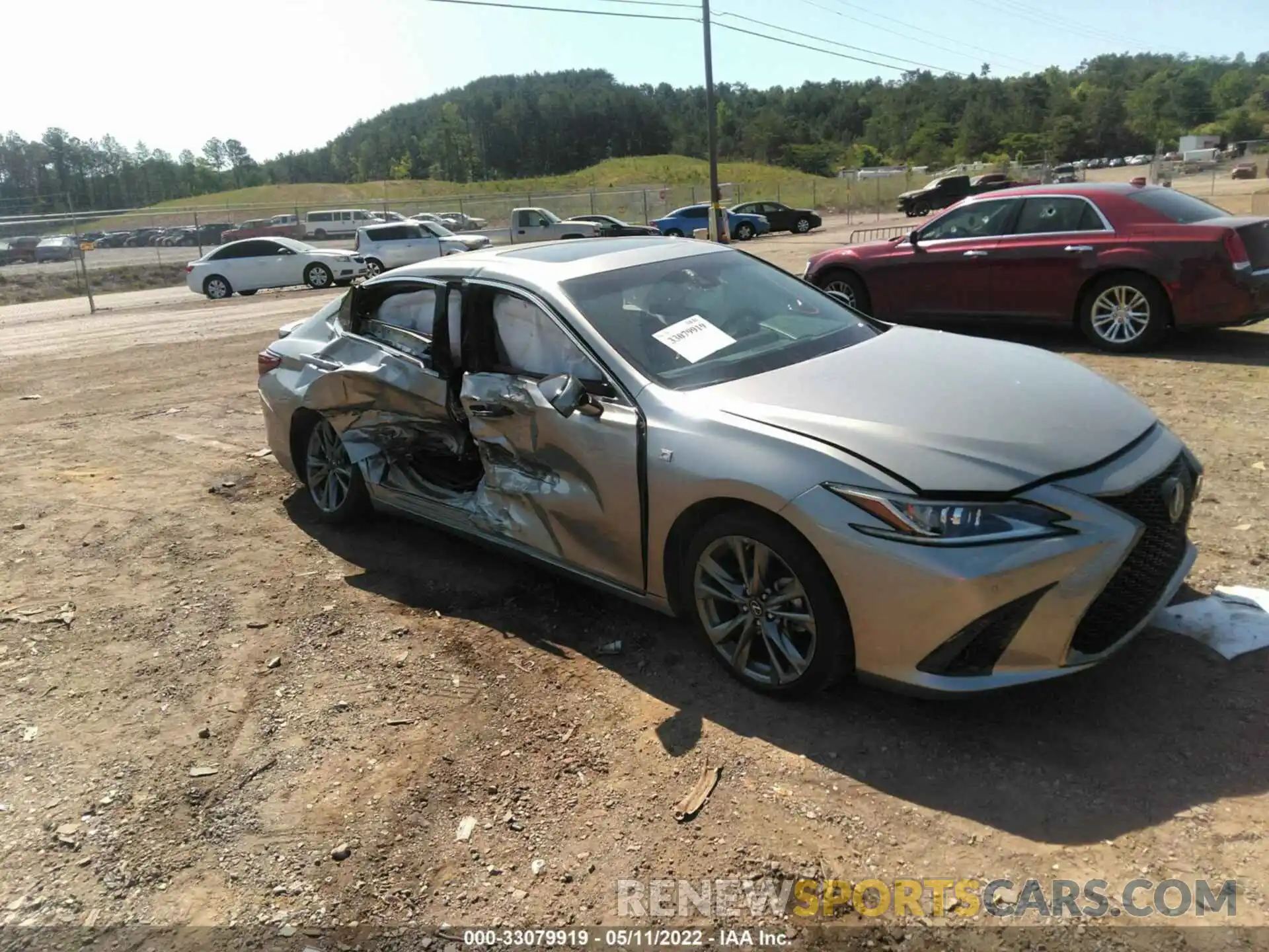 1 Photograph of a damaged car 58AGZ1B15LU081966 LEXUS ES 2020