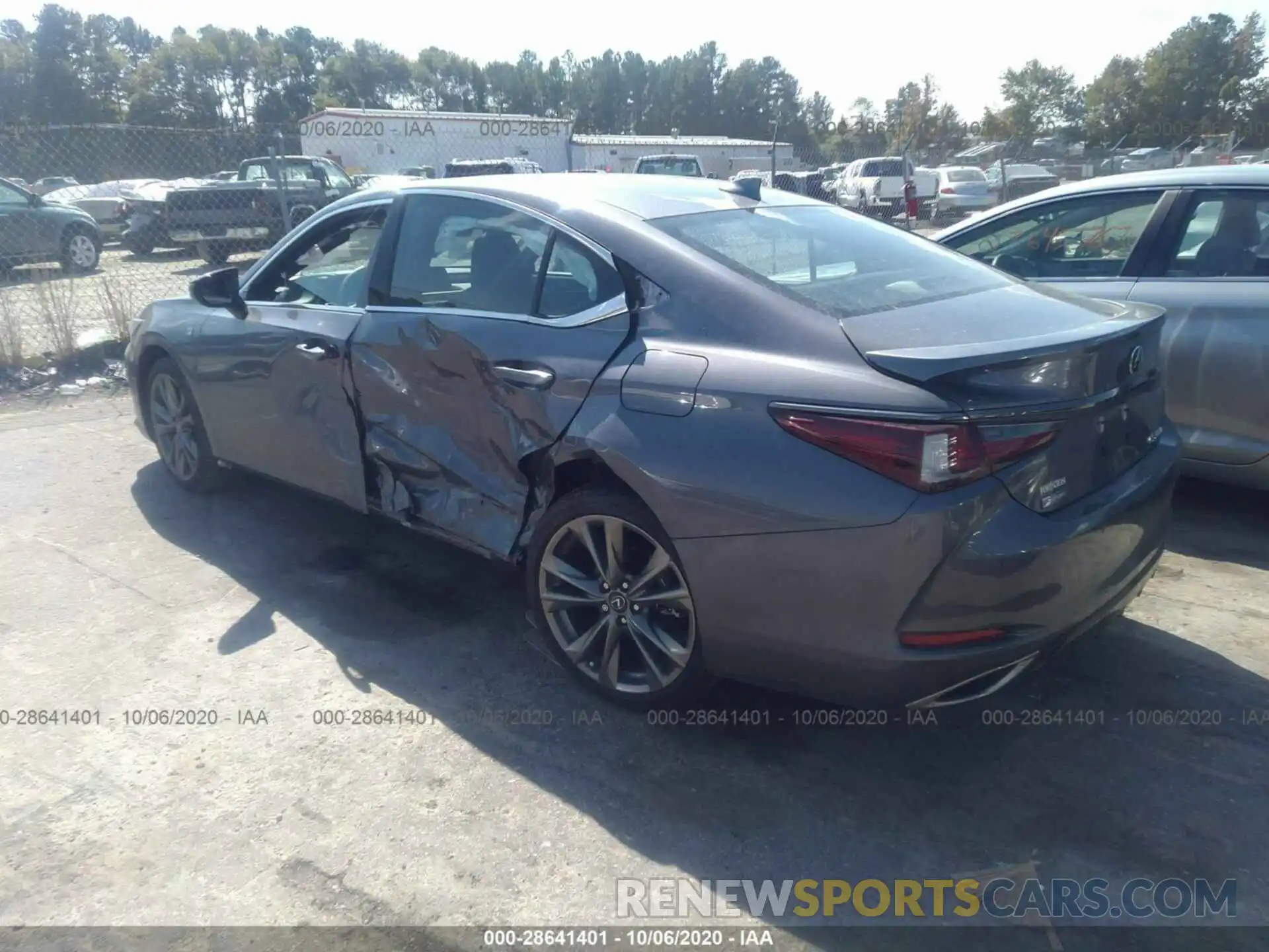 3 Photograph of a damaged car 58AGZ1B17LU061315 LEXUS ES 2020