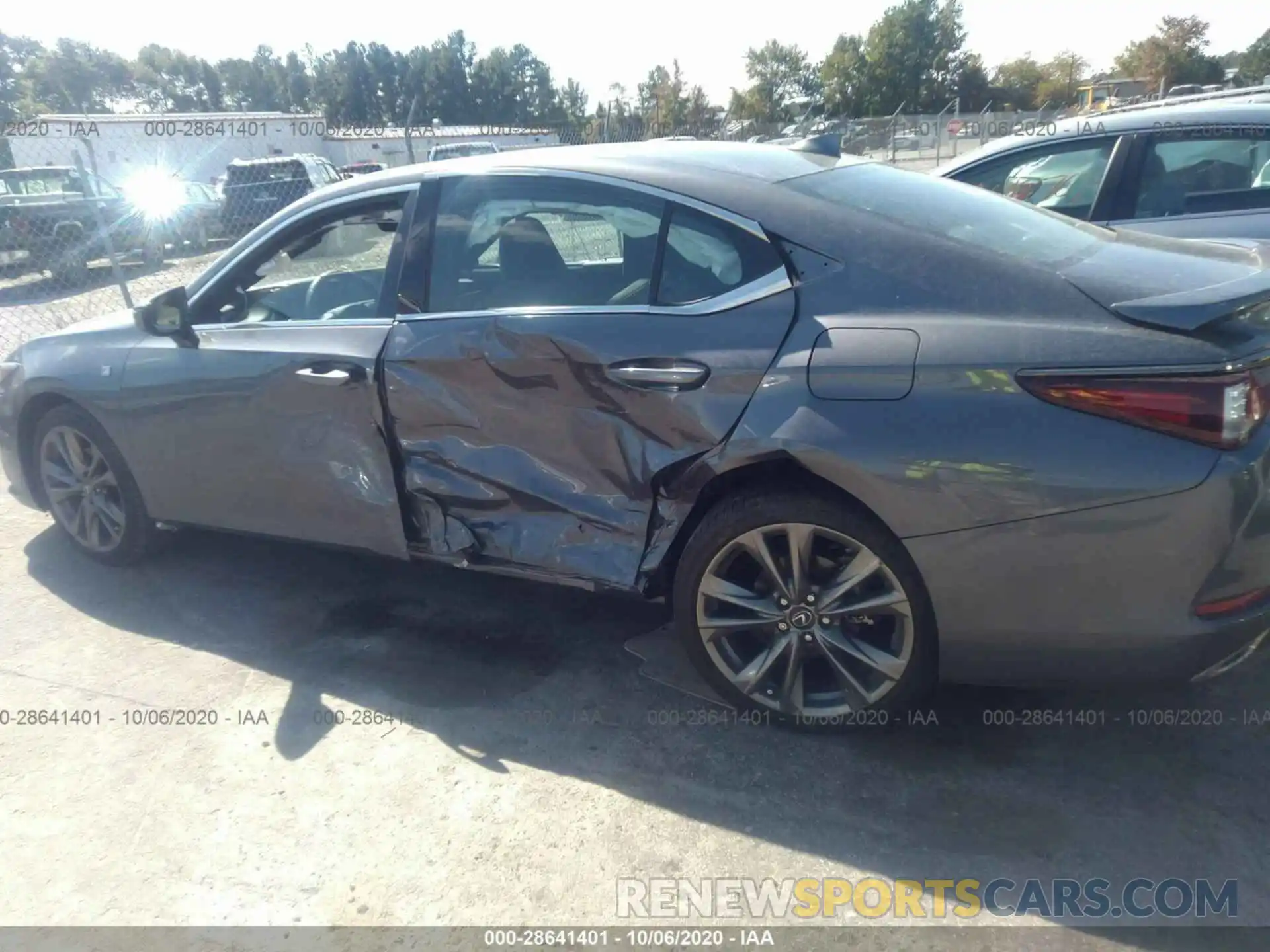 6 Photograph of a damaged car 58AGZ1B17LU061315 LEXUS ES 2020