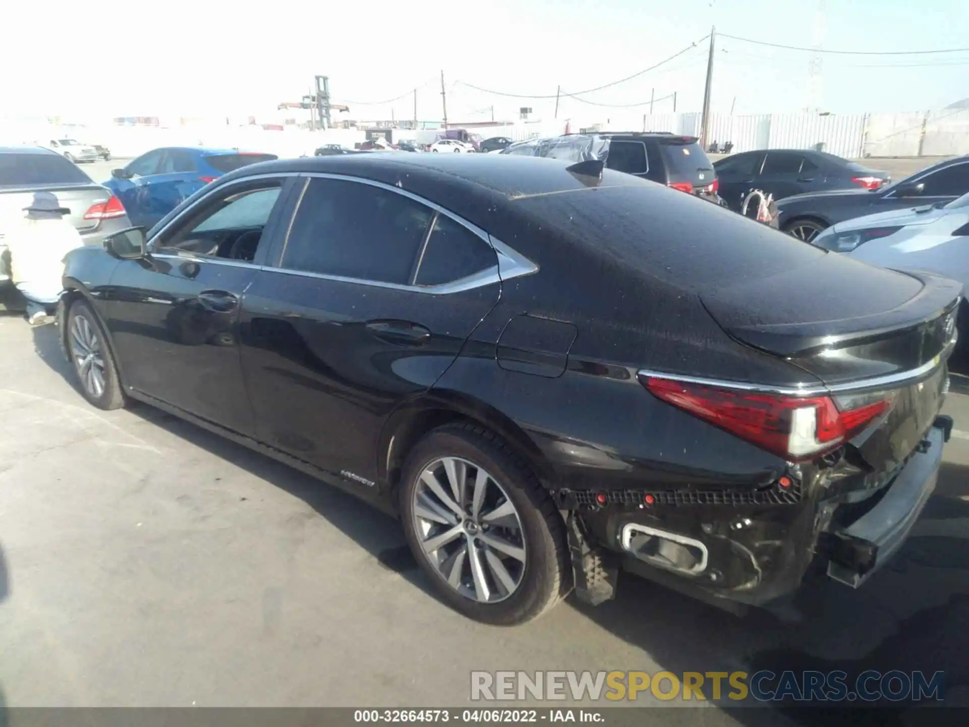 3 Photograph of a damaged car 58ACA1C11MU008003 LEXUS ES 2021