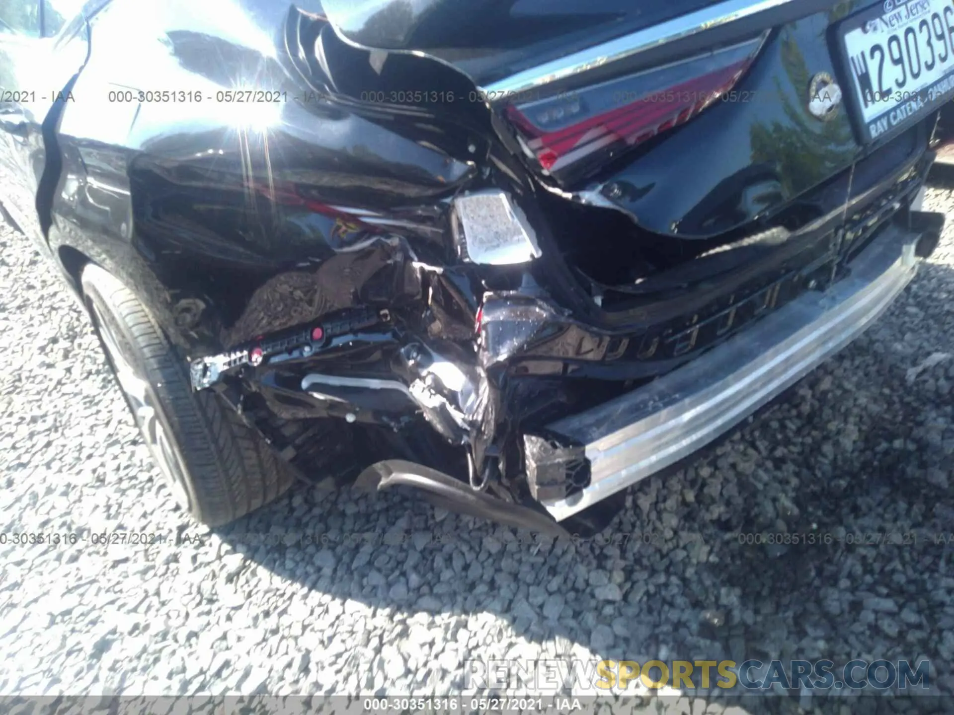 6 Photograph of a damaged car 58AD11D14MU005843 LEXUS ES 2021