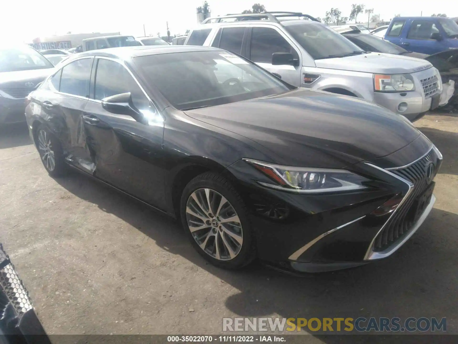 1 Photograph of a damaged car 58ADA1C14MU010333 LEXUS ES 2021