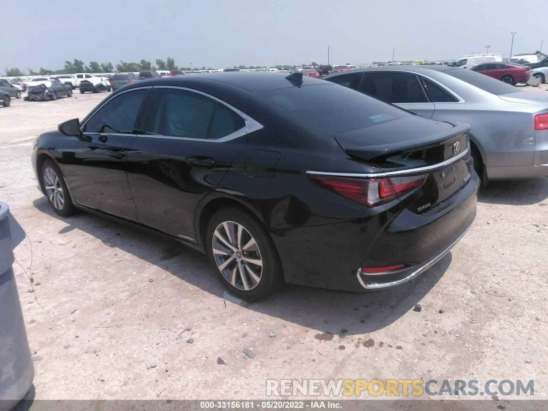 3 Photograph of a damaged car 58ADA1C15MU006730 LEXUS ES 2021