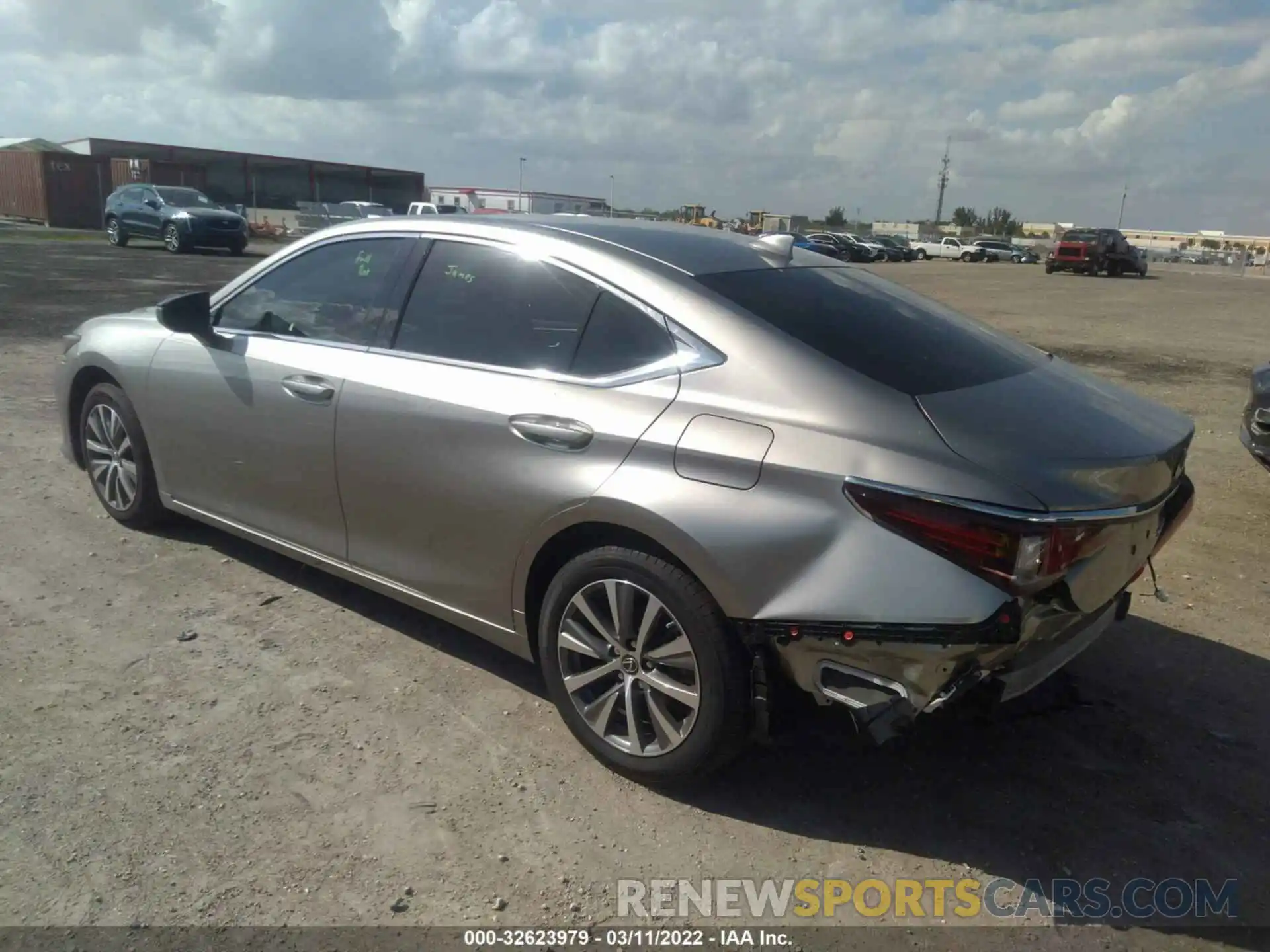 3 Photograph of a damaged car 58ADZ1B11MU097425 LEXUS ES 2021