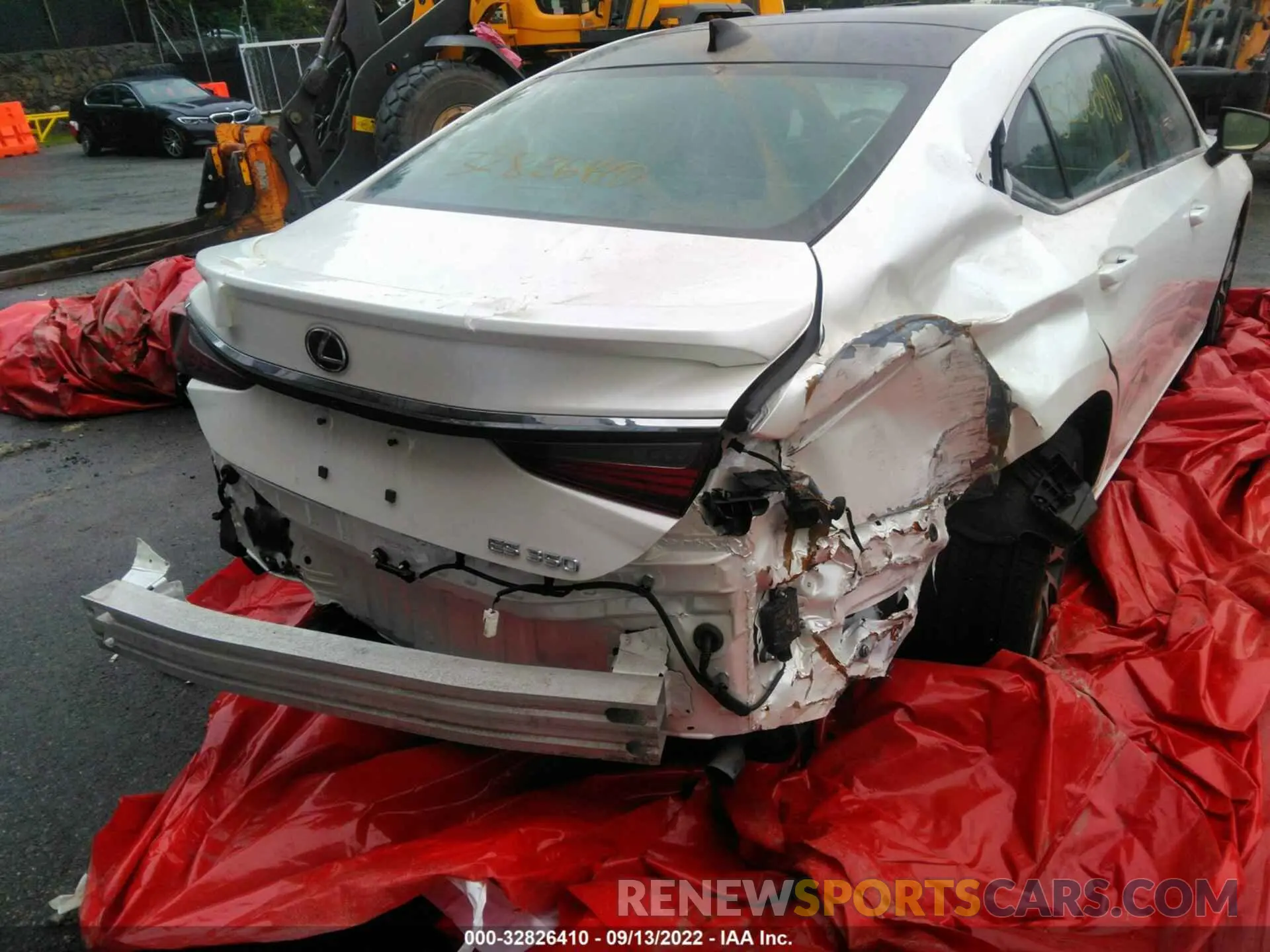 6 Photograph of a damaged car 58ADZ1B13MU100311 LEXUS ES 2021