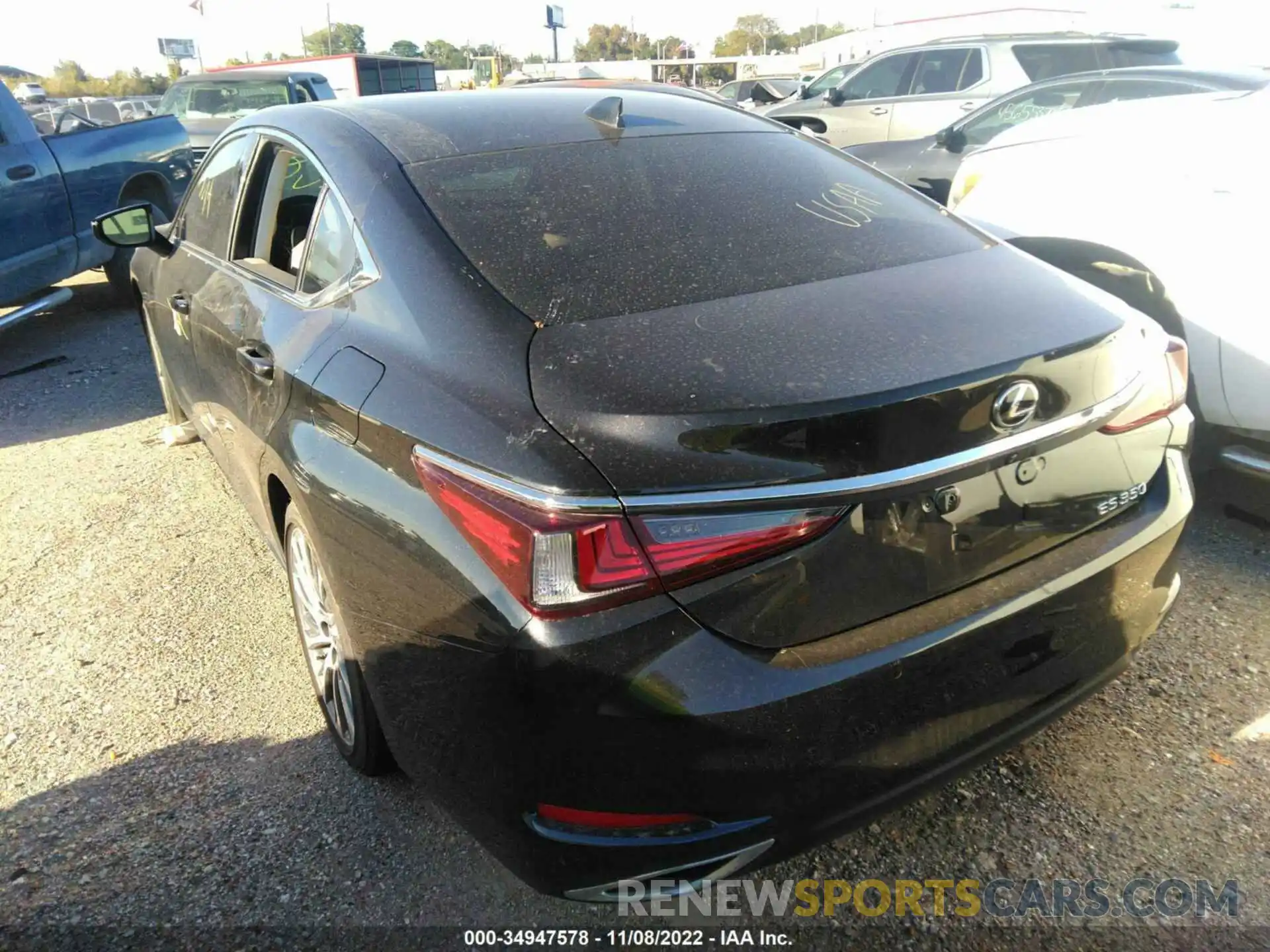 3 Photograph of a damaged car 58ADZ1B13MU110532 LEXUS ES 2021