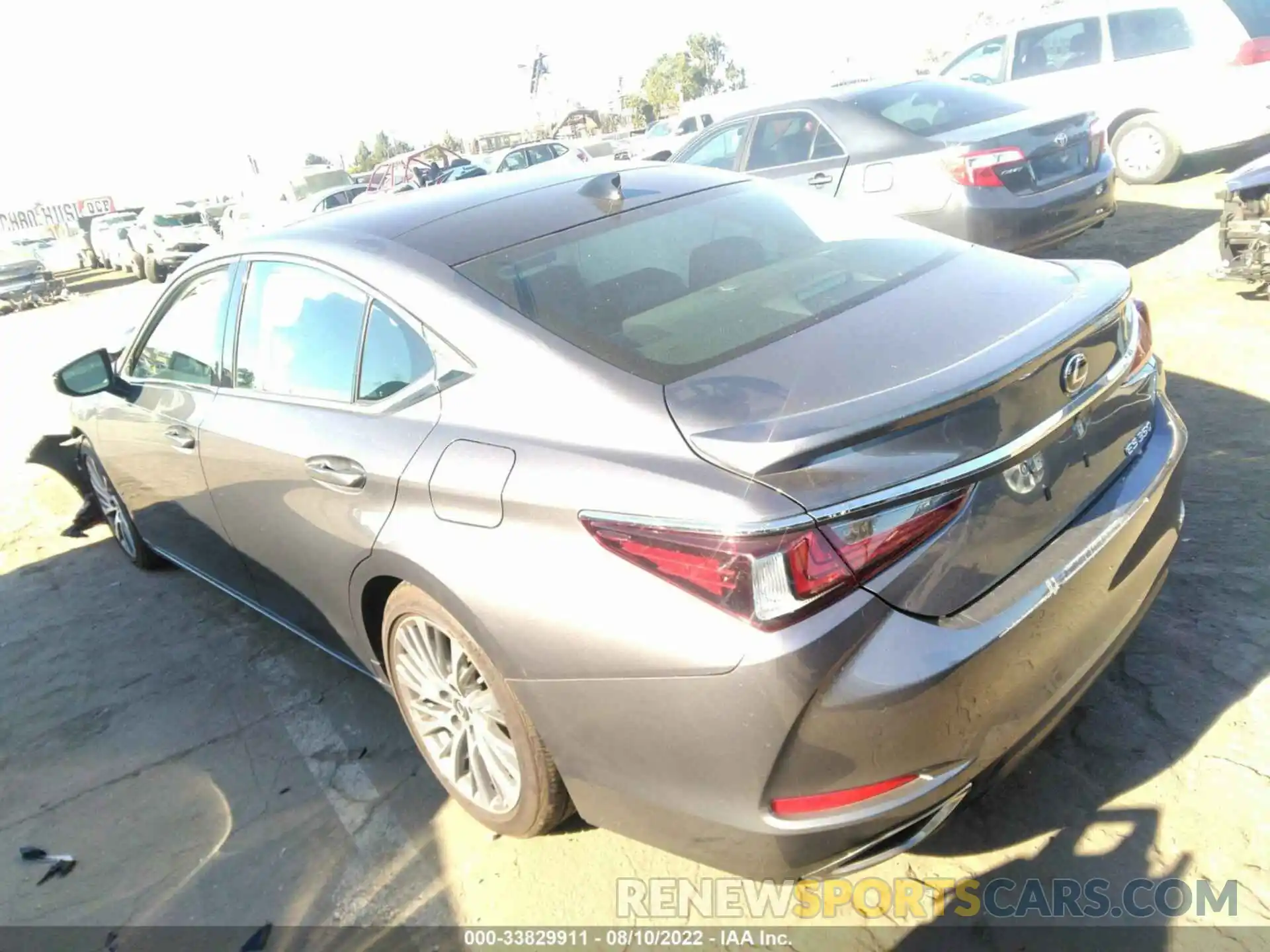 3 Photograph of a damaged car 58ADZ1B17MU086025 LEXUS ES 2021