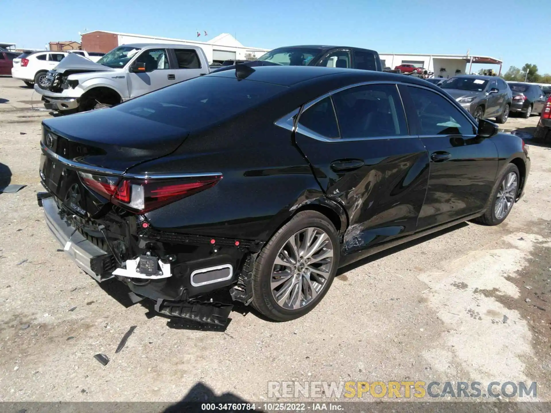 4 Photograph of a damaged car 58ADZ1B17MU098353 LEXUS ES 2021