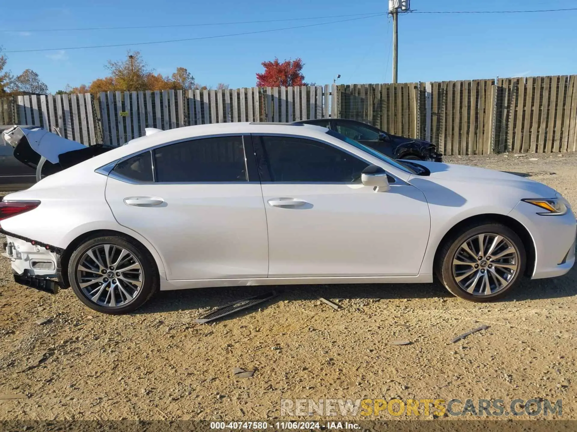 14 Photograph of a damaged car 58ADZ1B19MU083661 LEXUS ES 2021