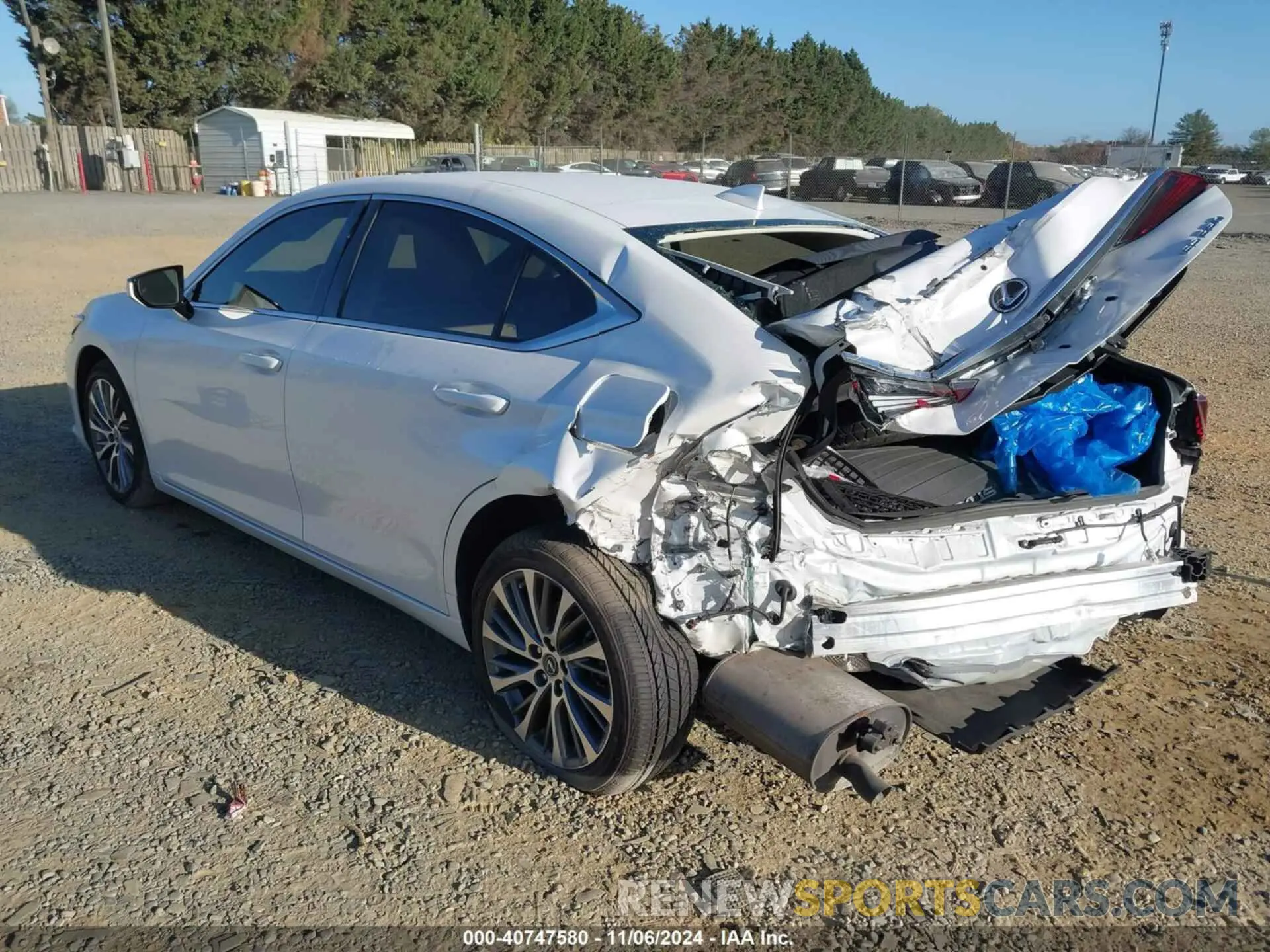 3 Photograph of a damaged car 58ADZ1B19MU083661 LEXUS ES 2021