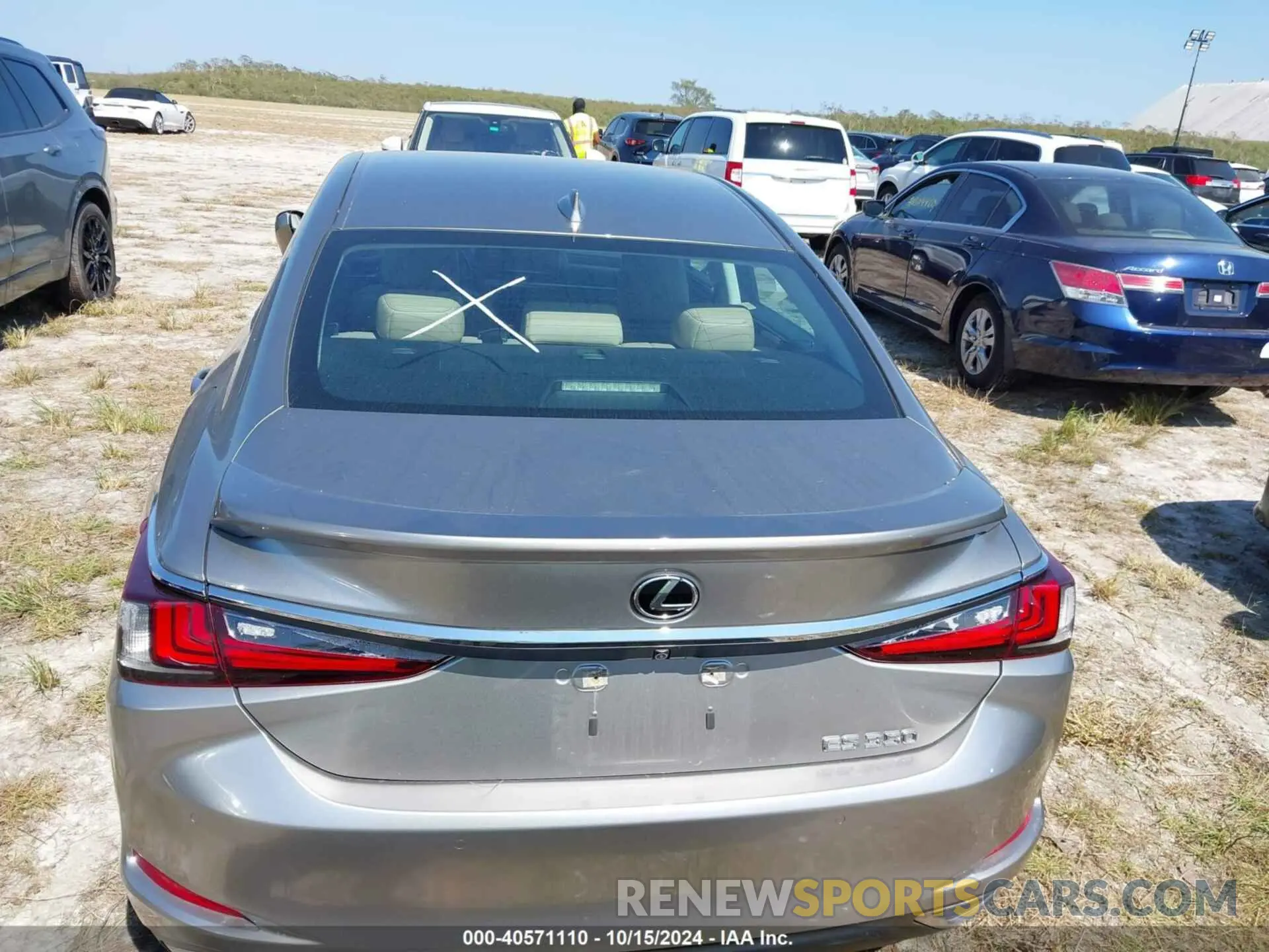 16 Photograph of a damaged car 58ADZ1B1XMU093907 LEXUS ES 2021