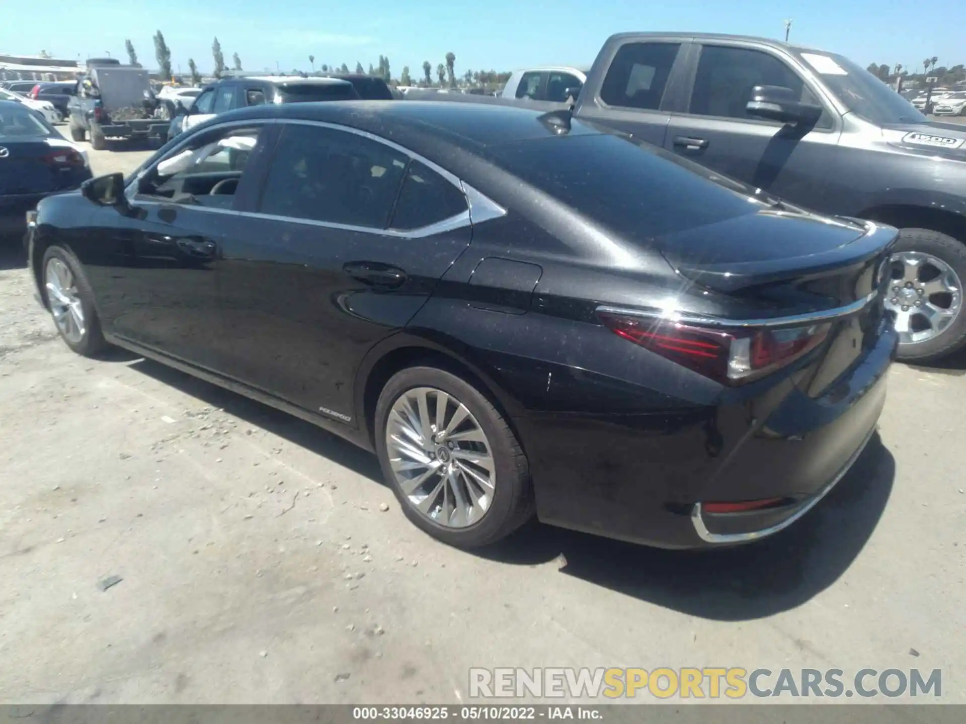 3 Photograph of a damaged car 58AEA1C11MU012397 LEXUS ES 2021