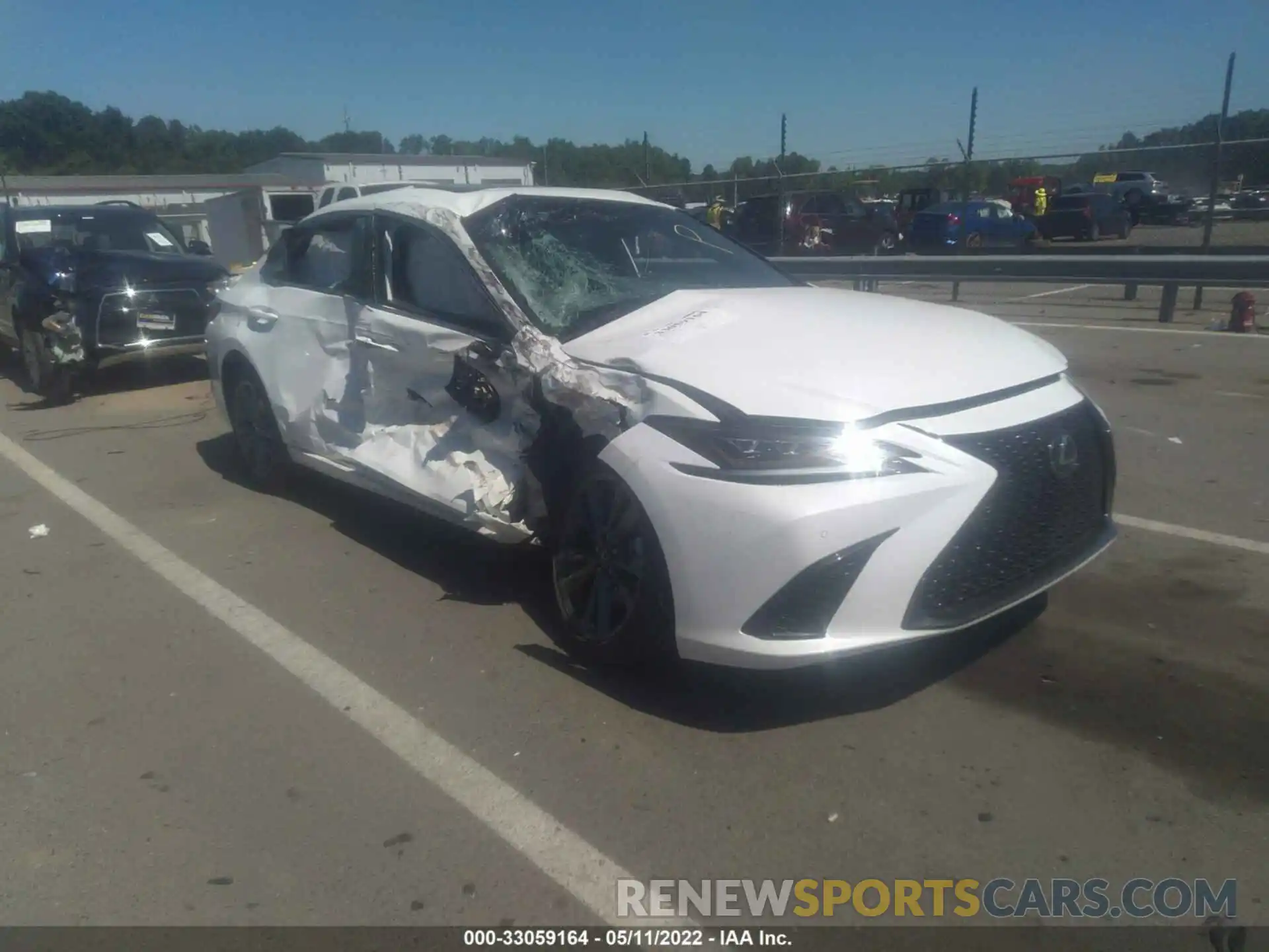 1 Photograph of a damaged car 58AGZ1B13MU103738 LEXUS ES 2021