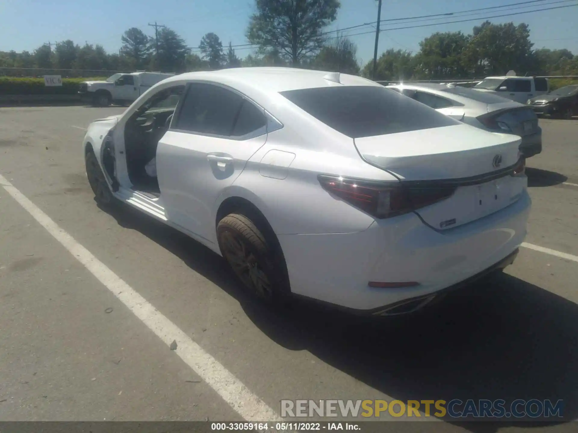 3 Photograph of a damaged car 58AGZ1B13MU103738 LEXUS ES 2021