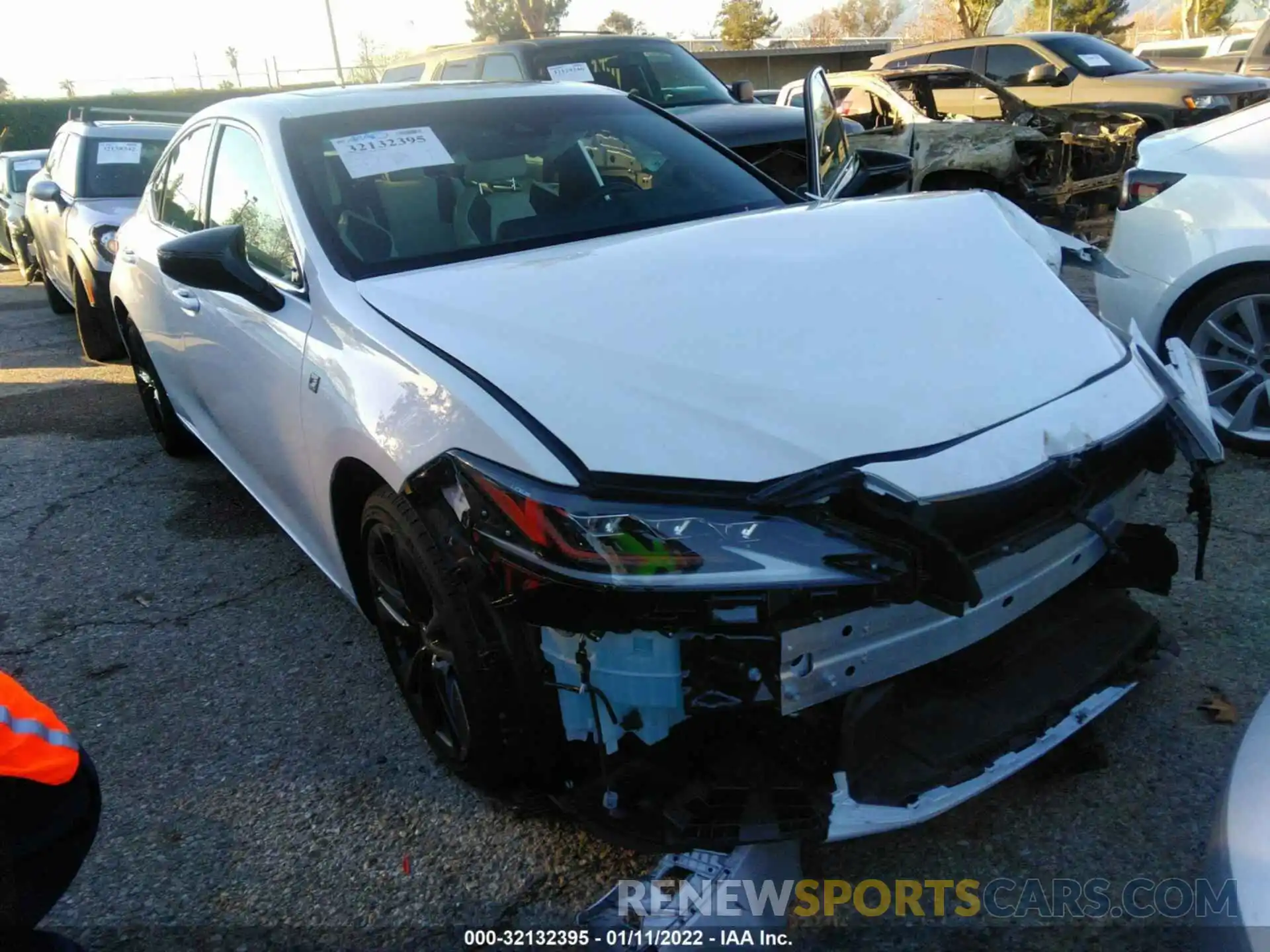 1 Photograph of a damaged car 58AHZ1B14MU090440 LEXUS ES 2021