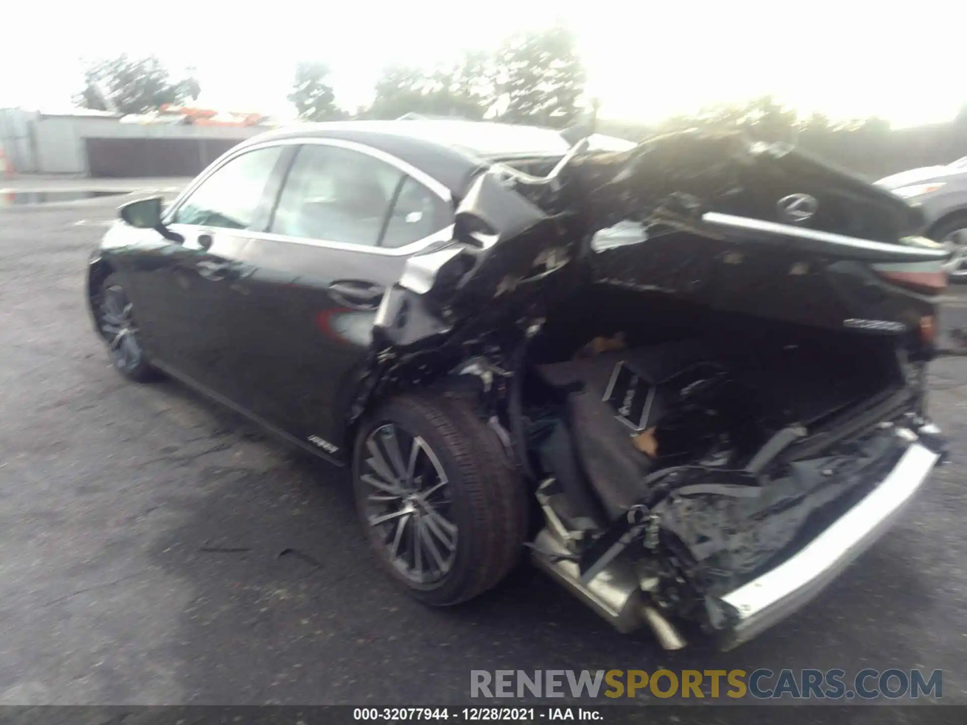 3 Photograph of a damaged car 58ADA1C10NU013411 LEXUS ES 2022