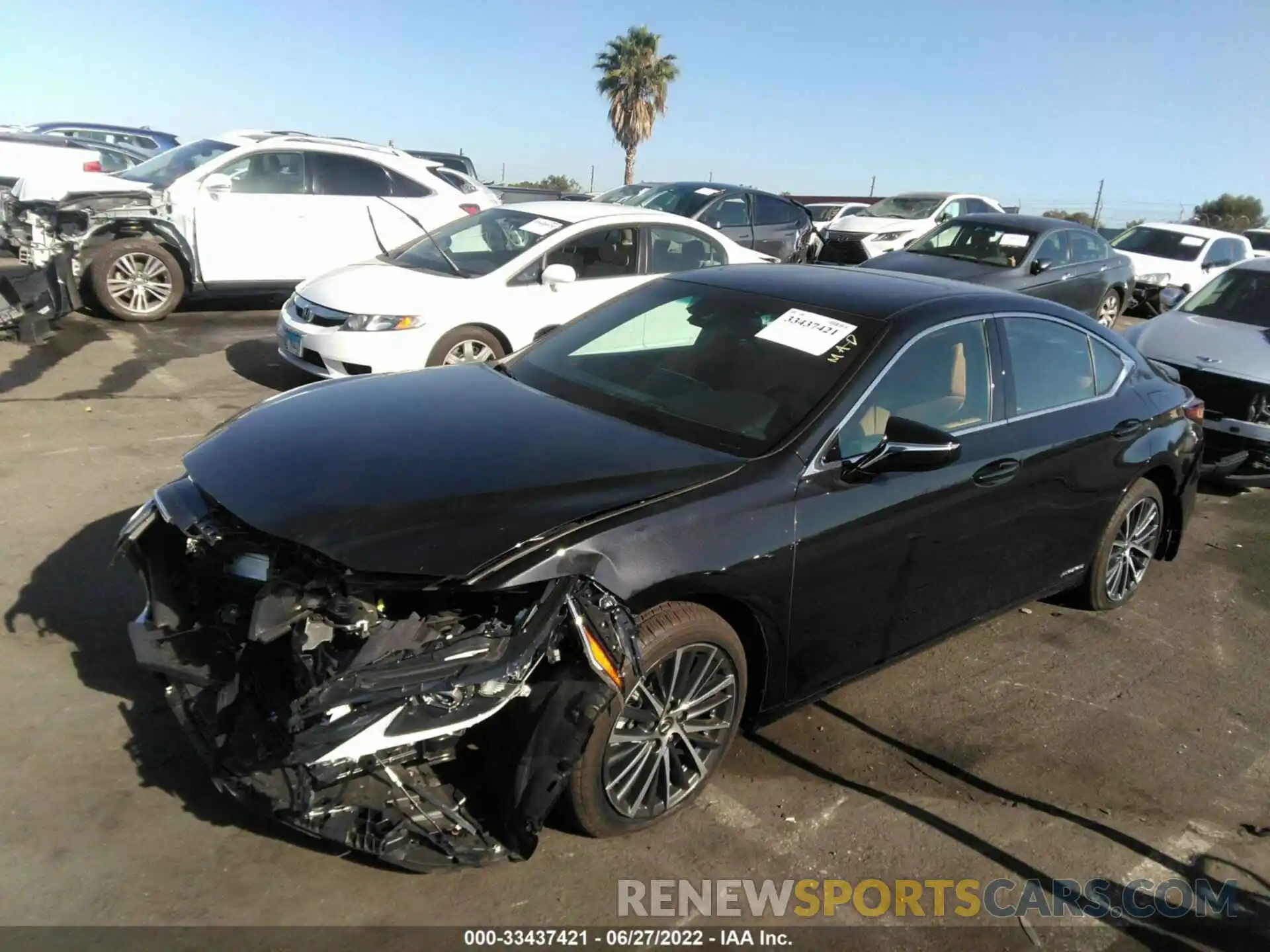 2 Photograph of a damaged car 58ADA1C16NU017284 LEXUS ES 2022