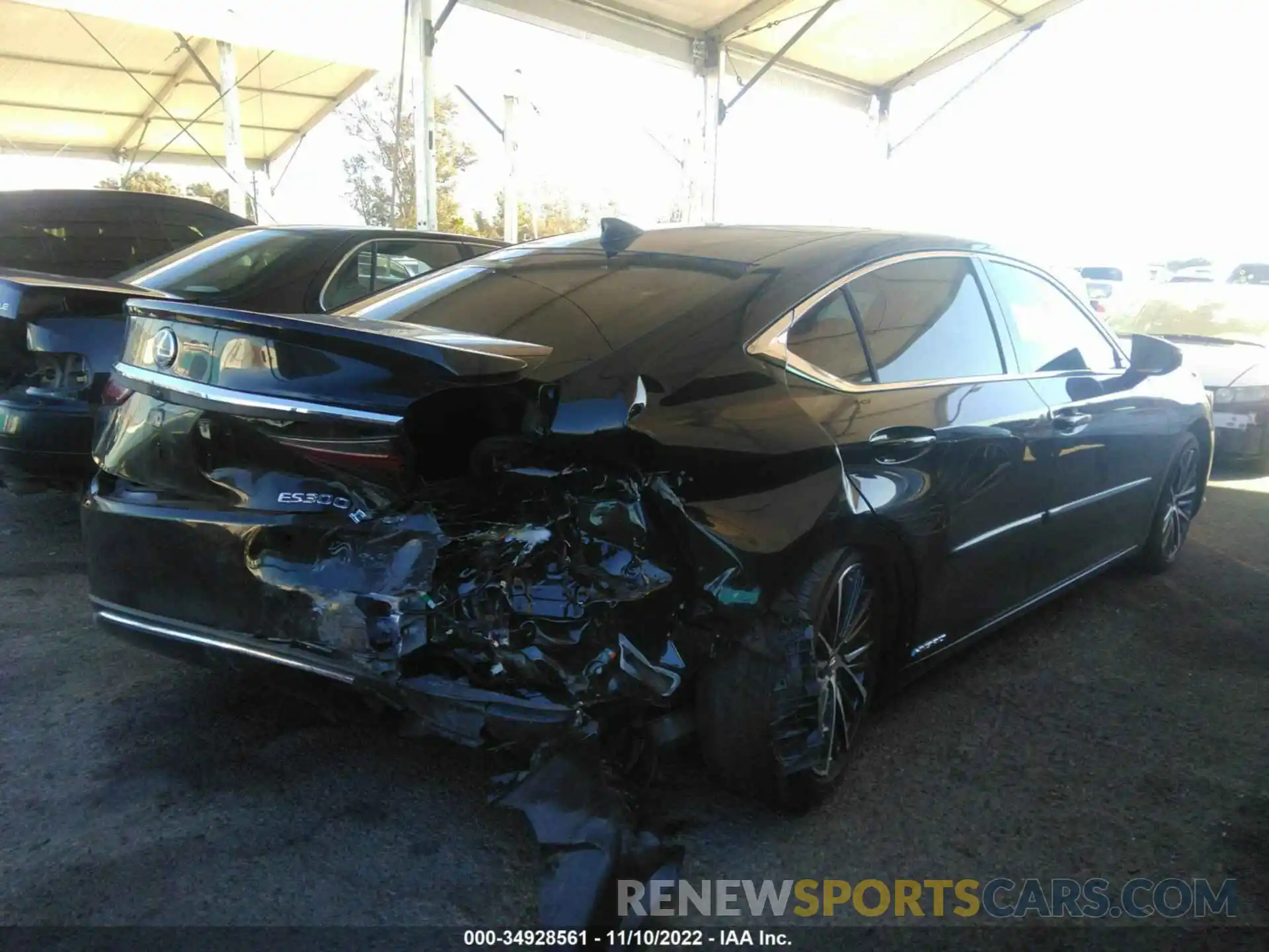 4 Photograph of a damaged car 58ADA1C19NU014346 LEXUS ES 2022