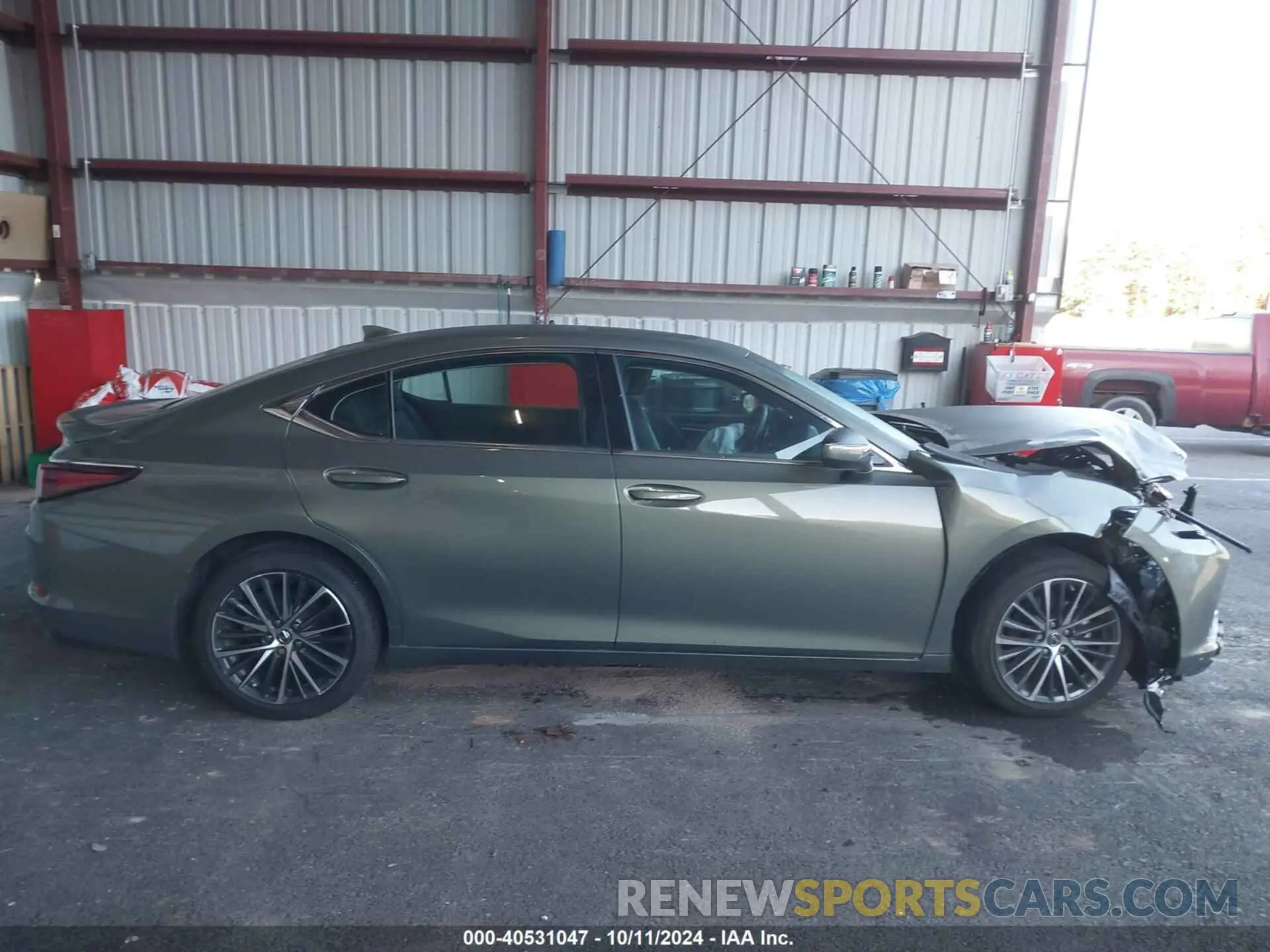 13 Photograph of a damaged car 58ADZ1B10NU131162 LEXUS ES 2022