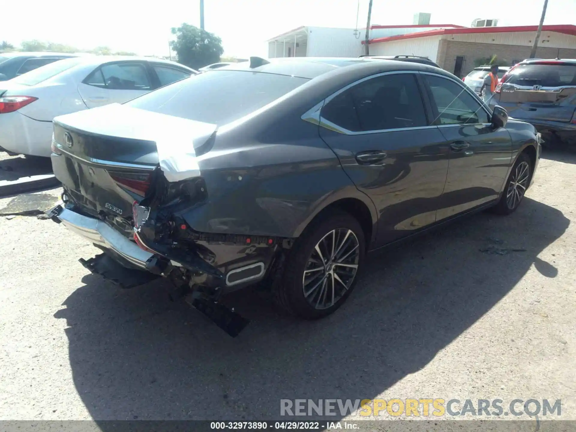 4 Photograph of a damaged car 58ADZ1B13NU116445 LEXUS ES 2022