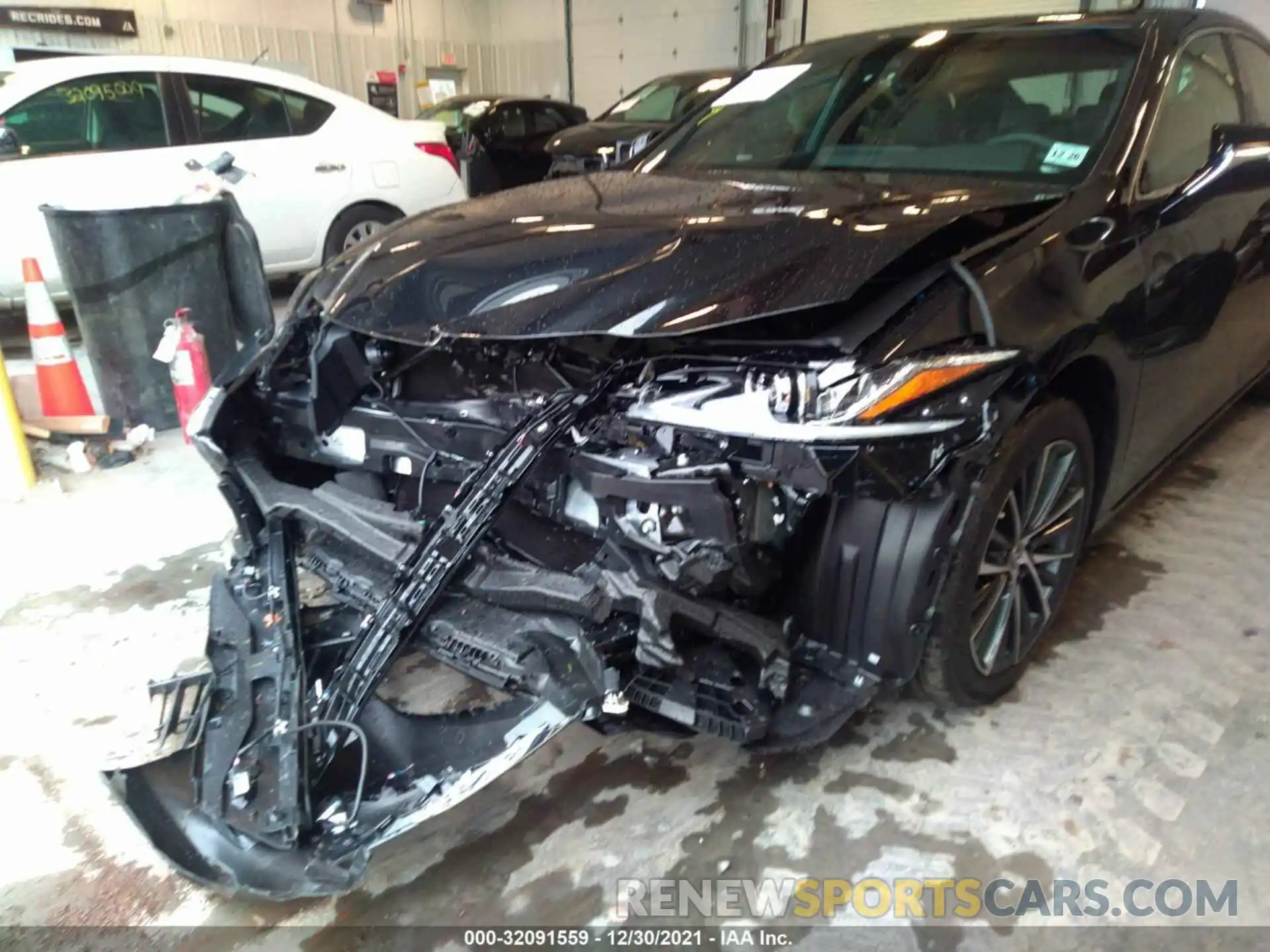 6 Photograph of a damaged car 58ADZ1B17NU111975 LEXUS ES 2022