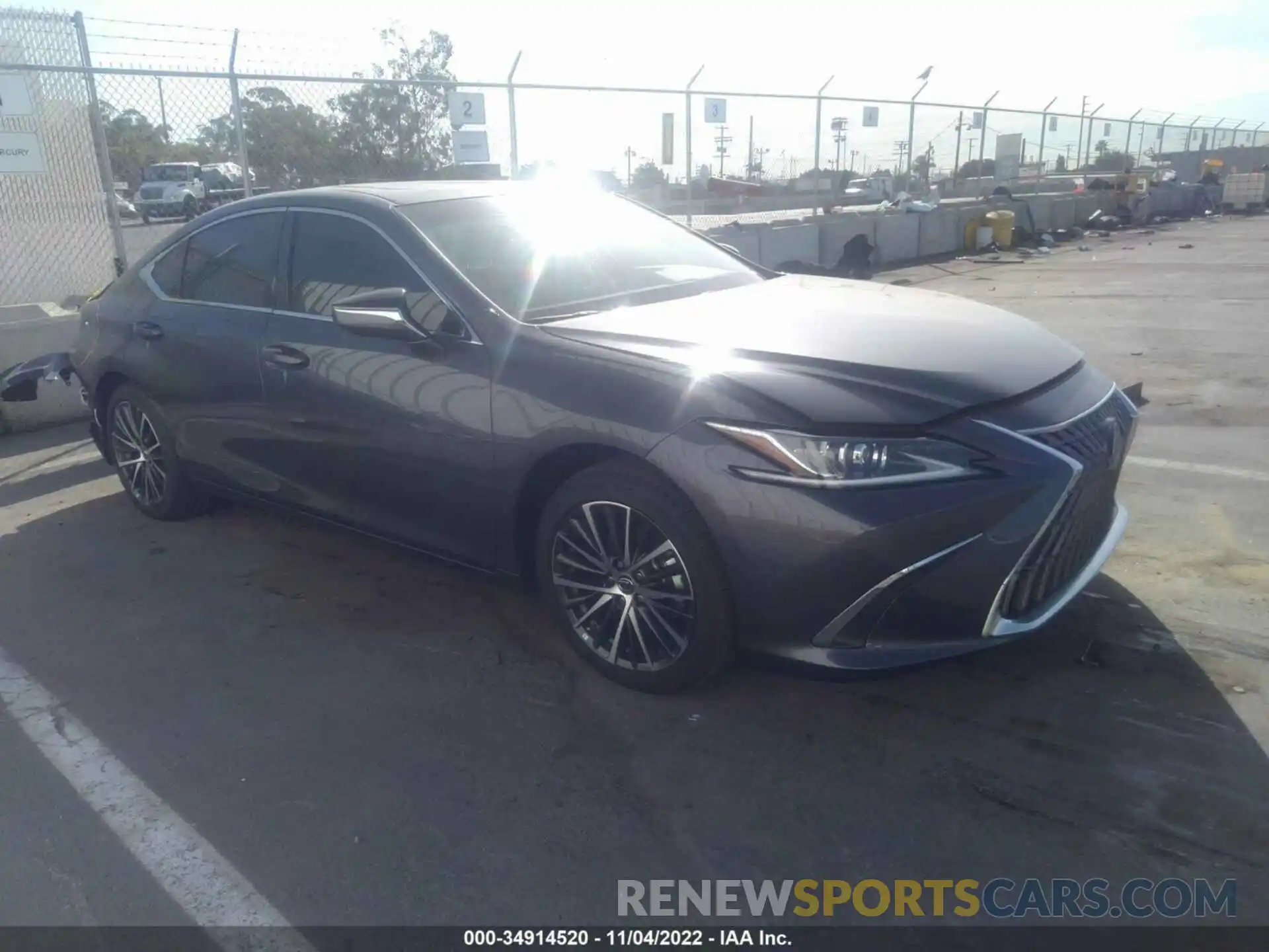 1 Photograph of a damaged car 58ADZ1B17NU133782 LEXUS ES 2022