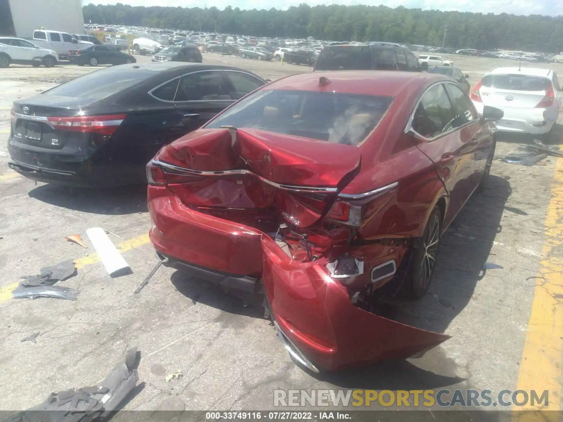 4 Photograph of a damaged car 58ADZ1B18NU115274 LEXUS ES 2022