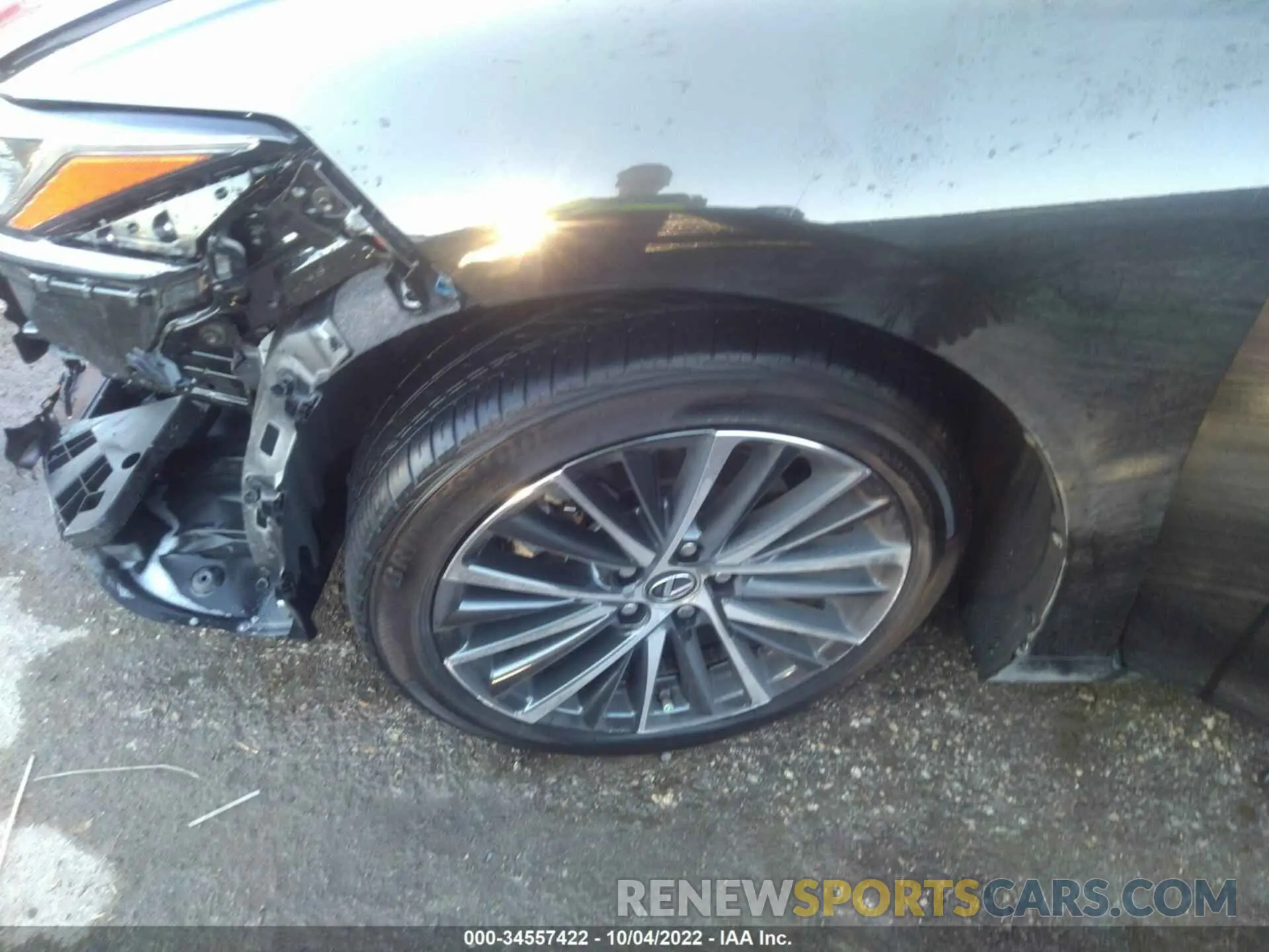 13 Photograph of a damaged car 58ADZ1B1XNU111811 LEXUS ES 2022