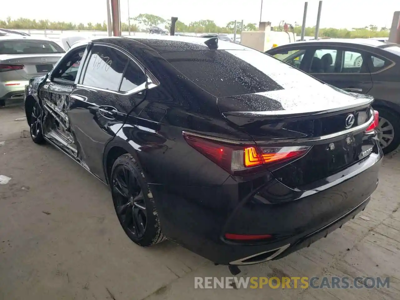 3 Photograph of a damaged car 58AGZ1B10NU111538 LEXUS ES 2022