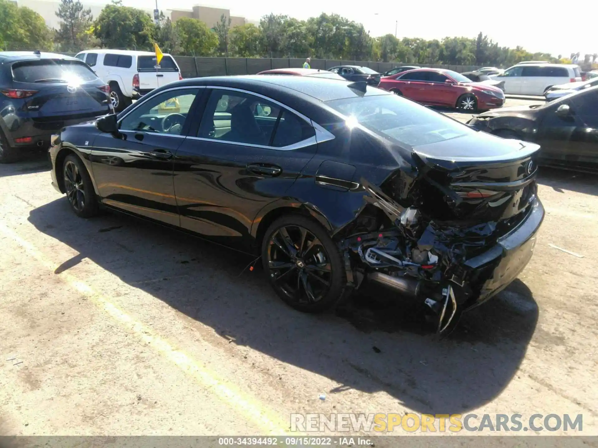 3 Photograph of a damaged car 58AGZ1B16NU134693 LEXUS ES 2022